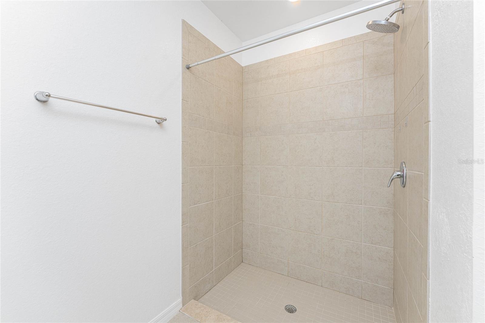 Image 25 of 56 For 23121 Newcun Avenue