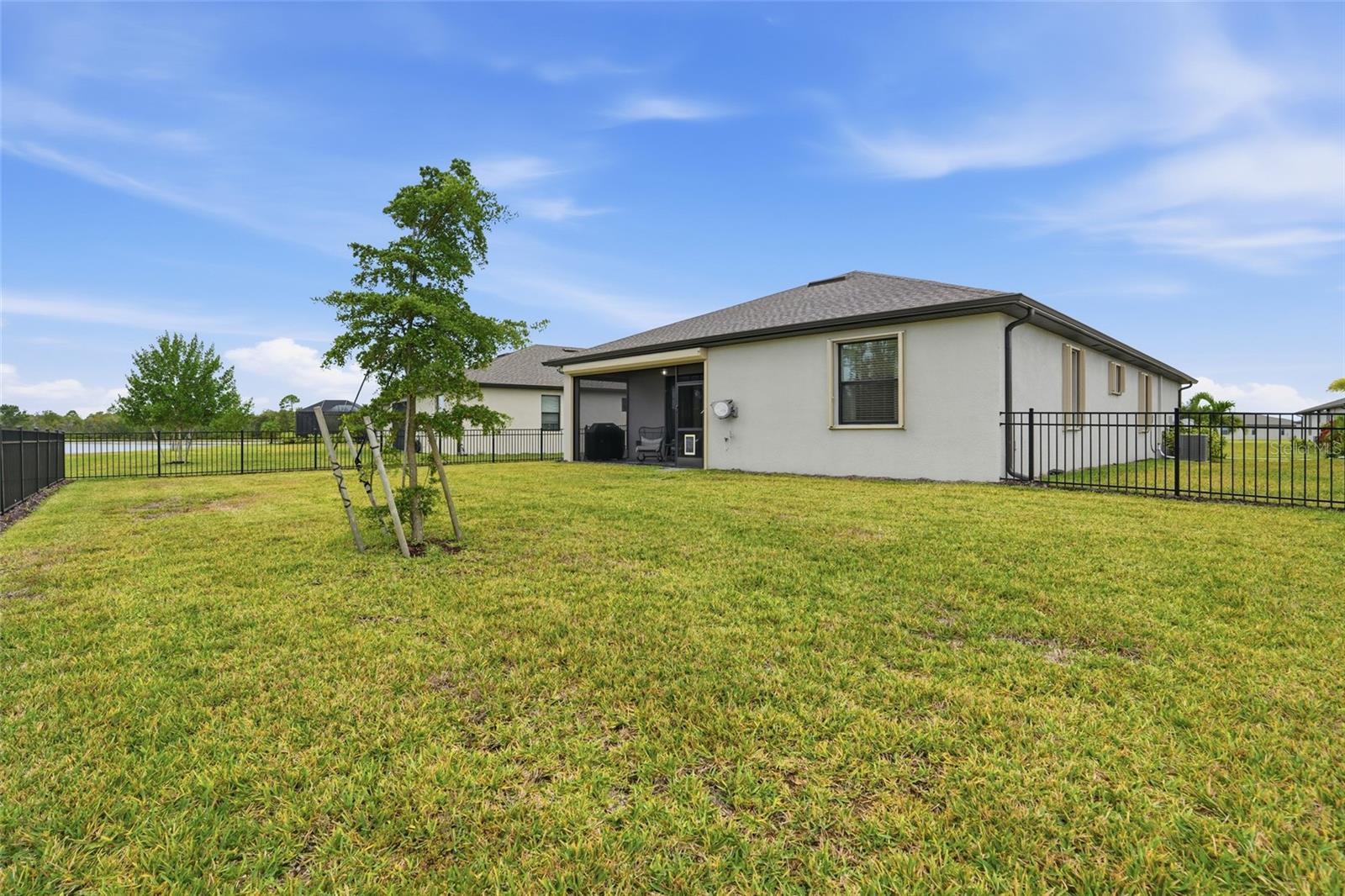 Image 43 of 51 For 1824 Saddlewood Circle