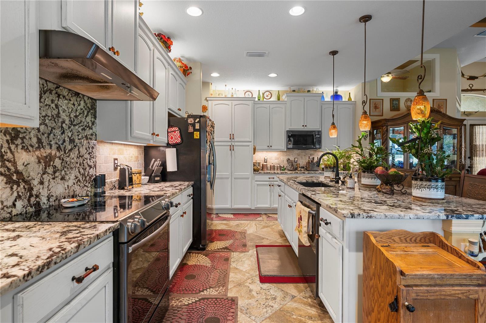 Image 16 of 63 For 38881 Washington Loop Road