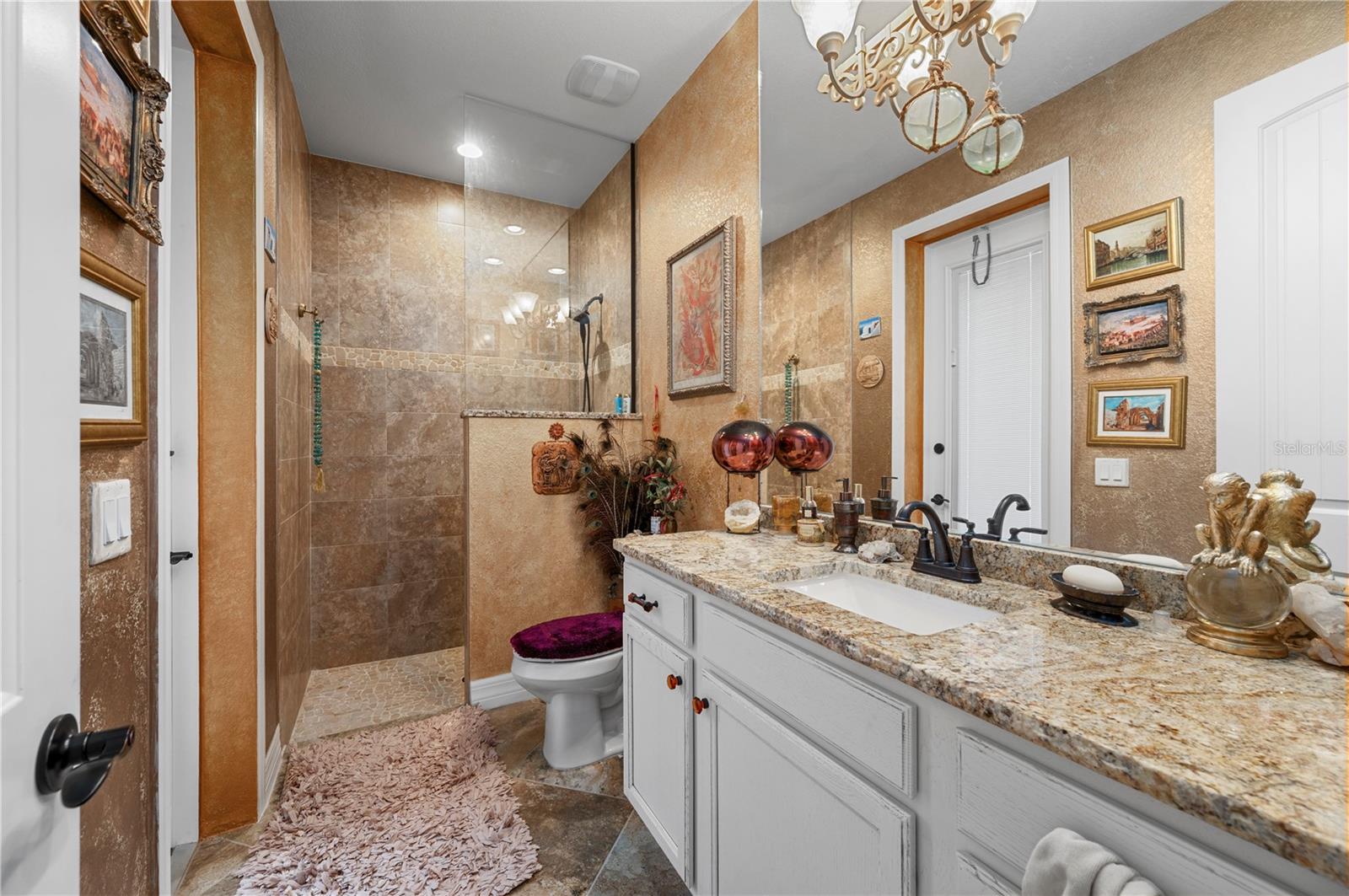 Image 28 of 63 For 38881 Washington Loop Road