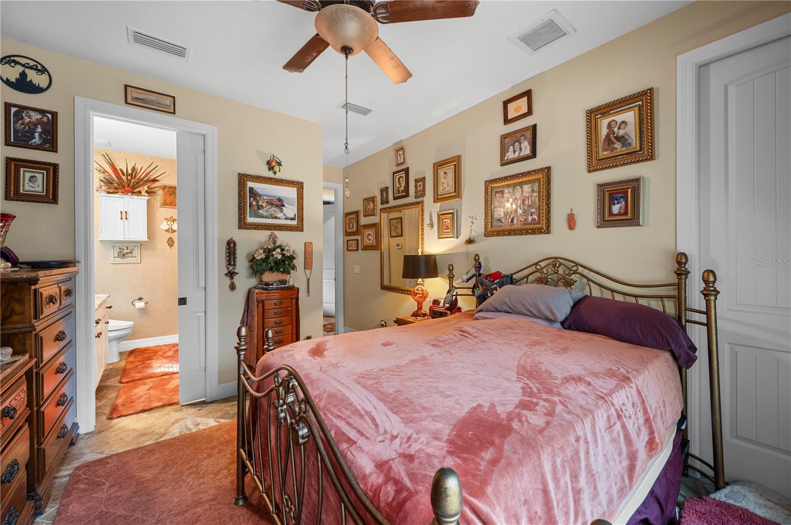 Image 30 of 63 For 38881 Washington Loop Road