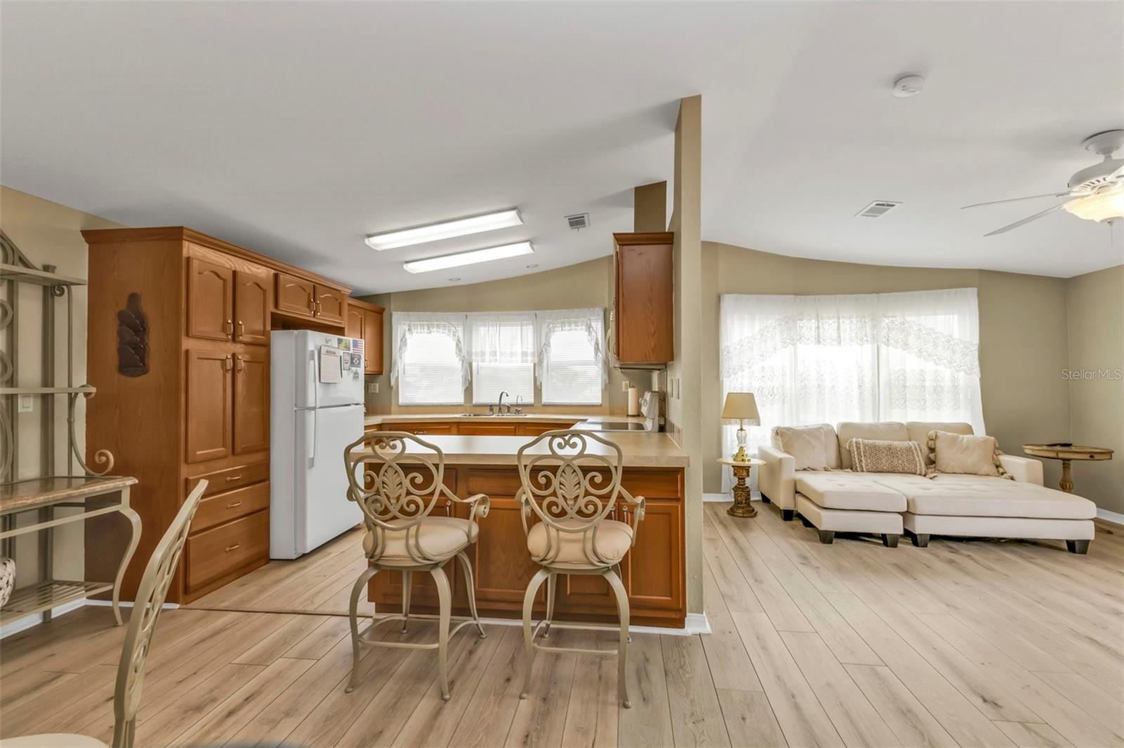 Image 3 of 21 For 1858 Keith Drive