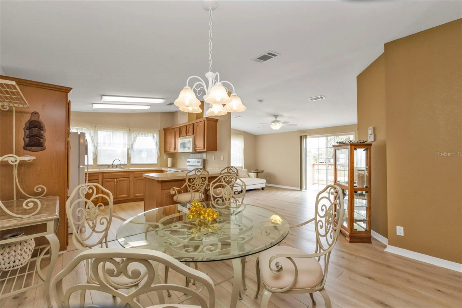 Image 5 of 21 For 1858 Keith Drive