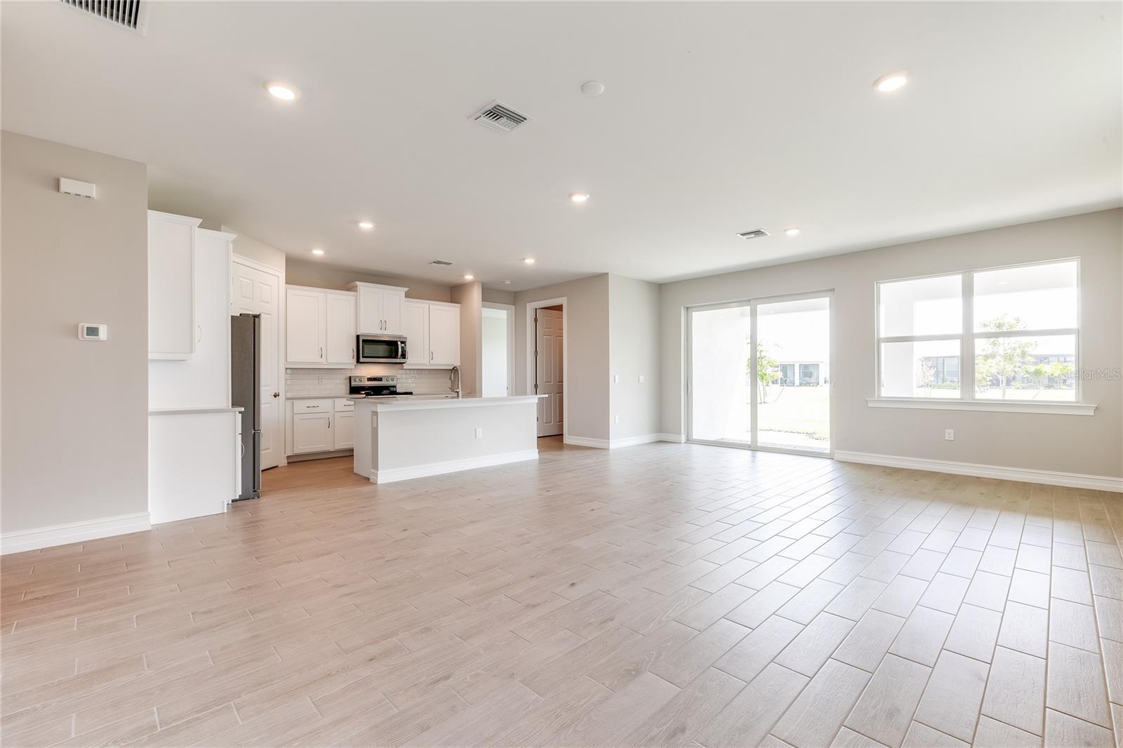 Image 4 of 19 For 26192 Coral Lakes Drive