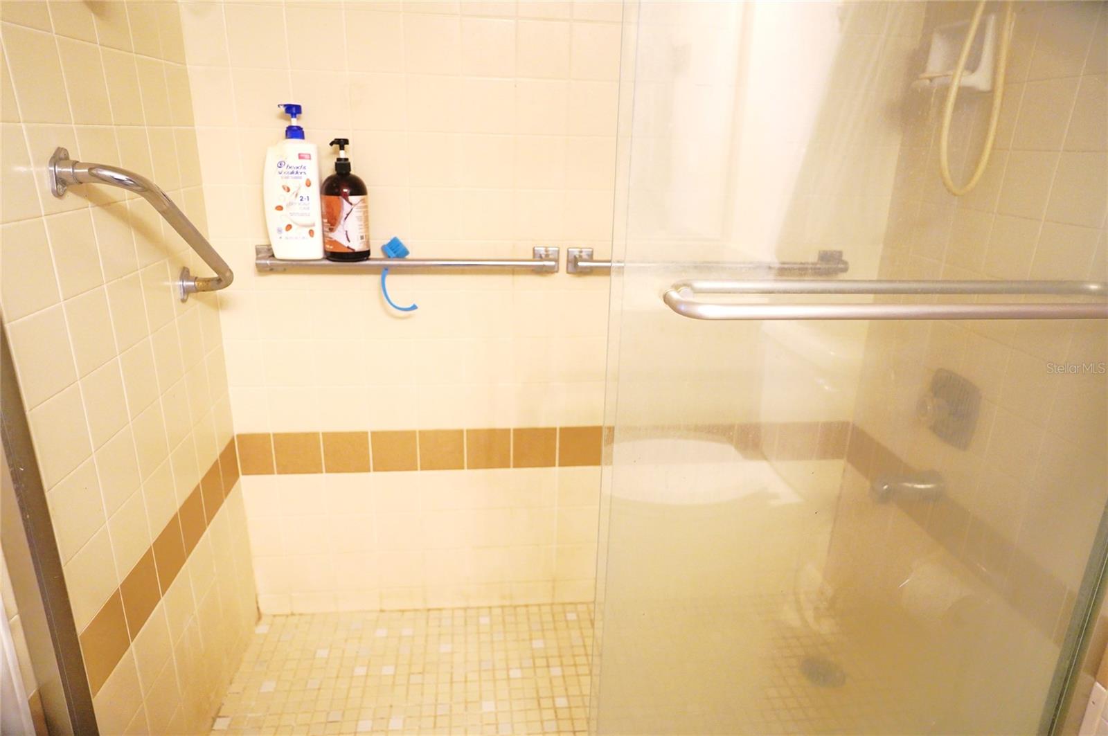 Image 16 of 54 For 1999 Kings Highway 23c