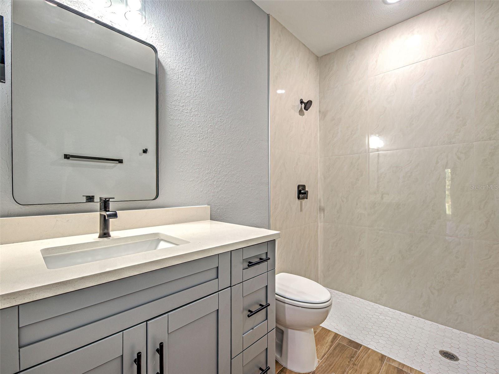 Image 33 of 40 For 11240-42 Kimberly Avenue