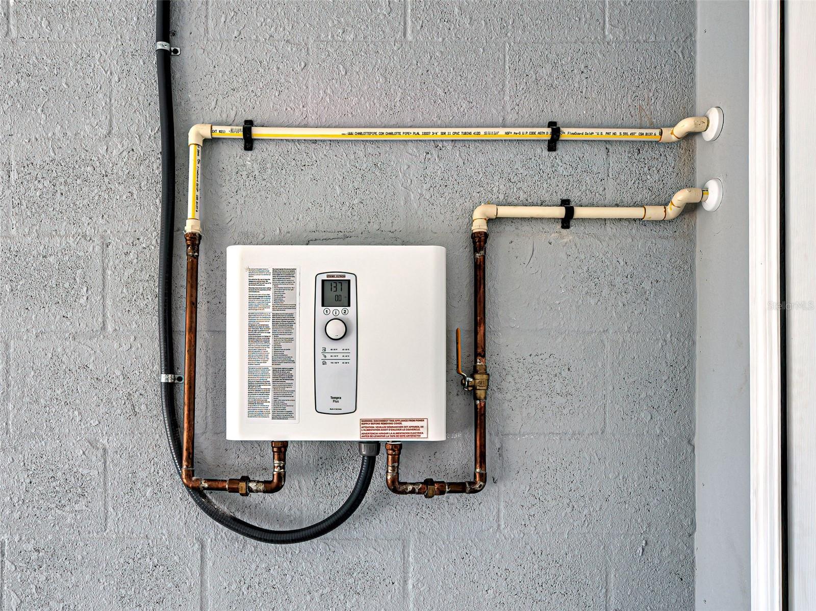 Image 39 of 40 For 11240-42 Kimberly Avenue