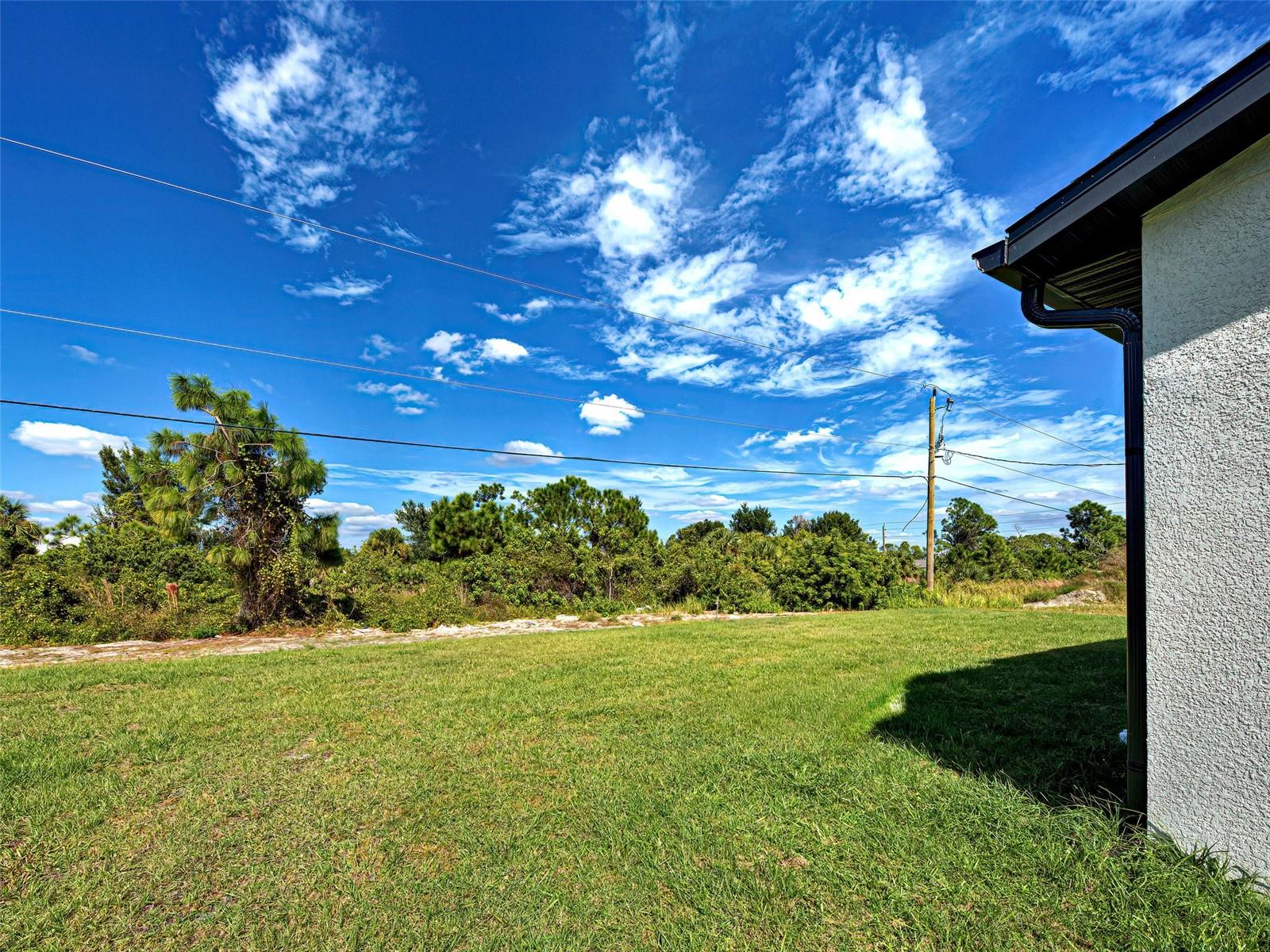 Image 4 of 40 For 11240-42 Kimberly Avenue