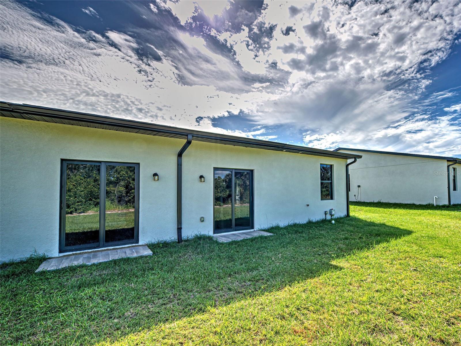 Image 8 of 40 For 11240-42 Kimberly Avenue