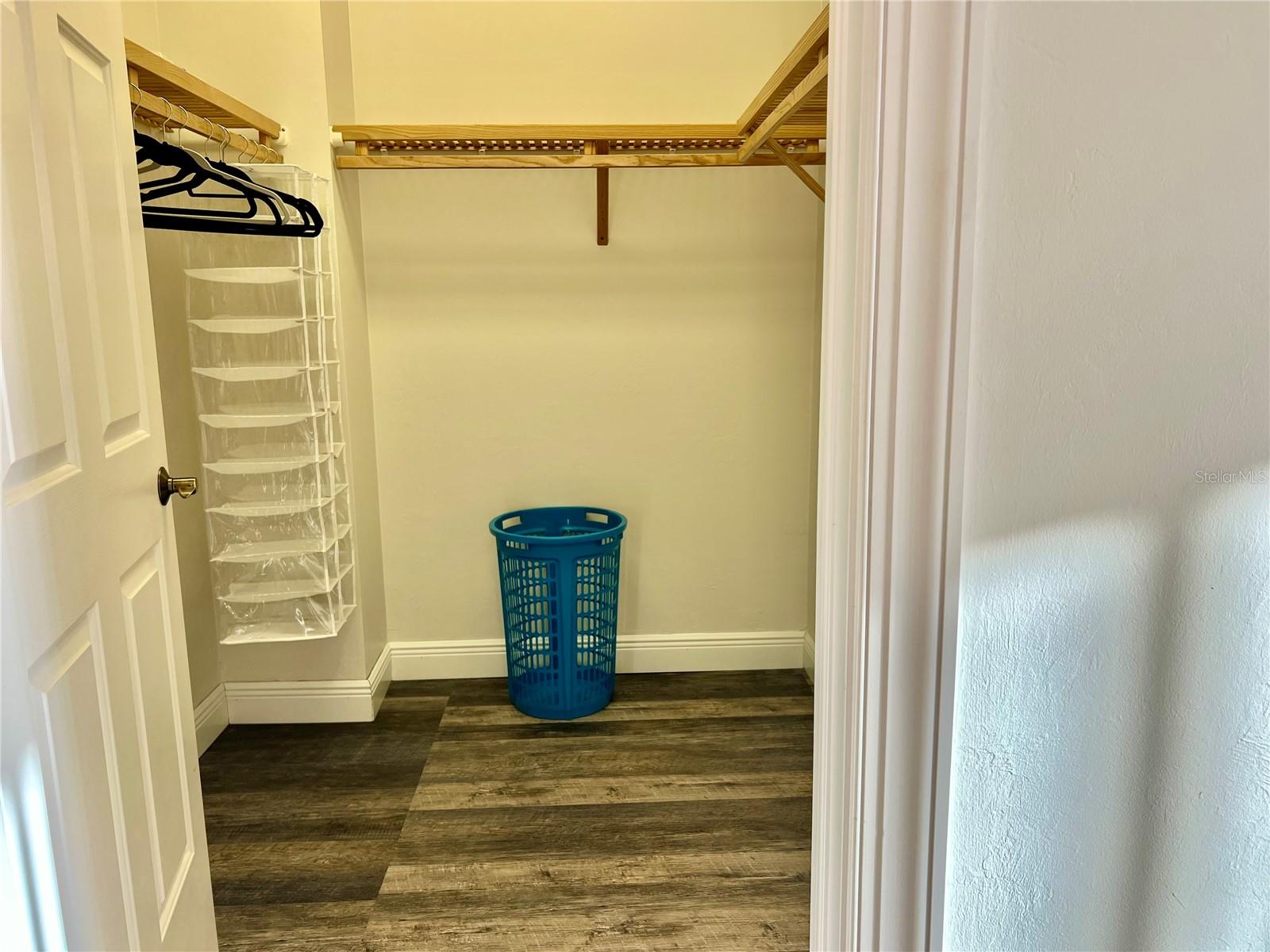 Listing photo id 28 for 3321 Sunset Key Circle 102