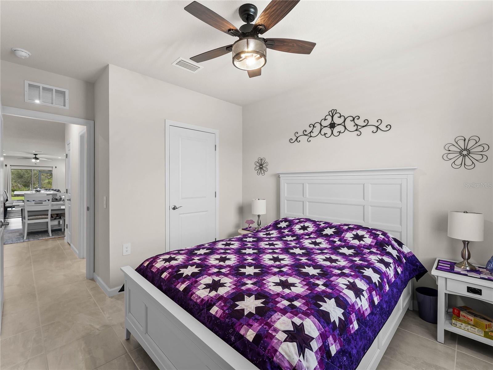 Image 33 of 54 For 1982 Palms Drive