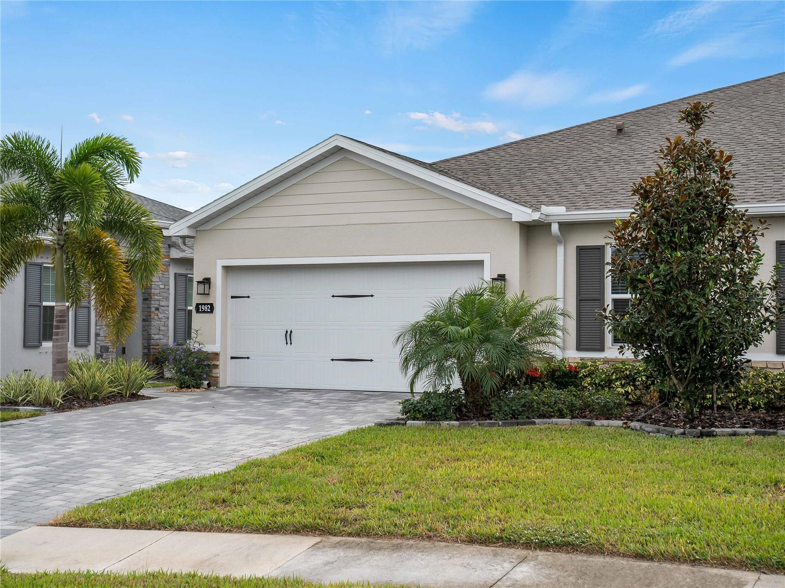 Image 53 of 54 For 1982 Palms Drive