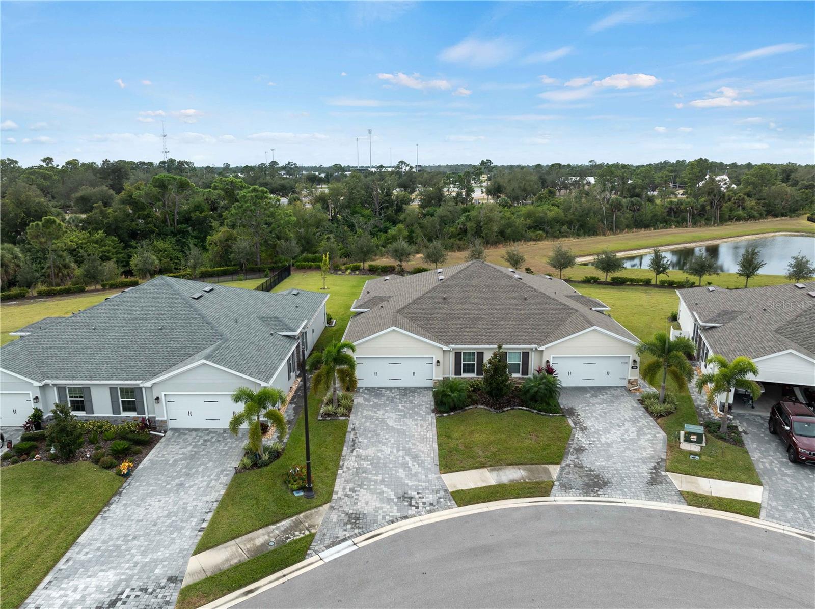 Listing photo id 55 for 1982 Palms Drive