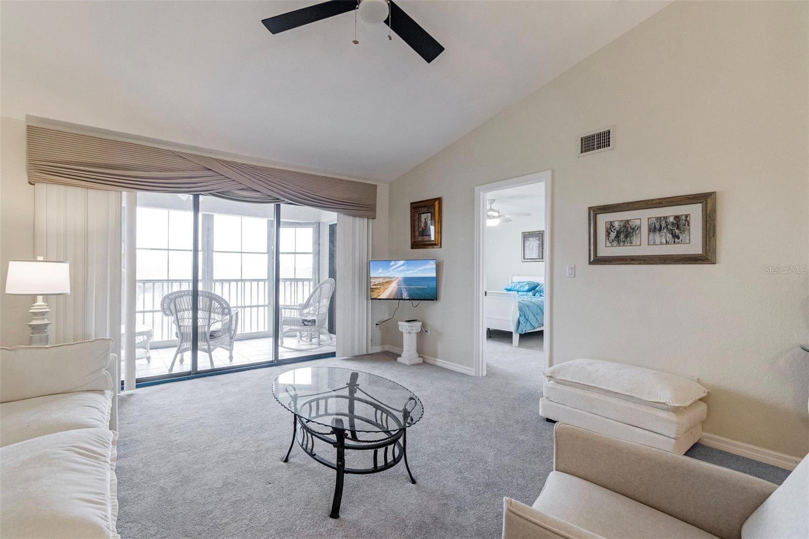 Image 13 of 33 For 175 Kings Highway 233