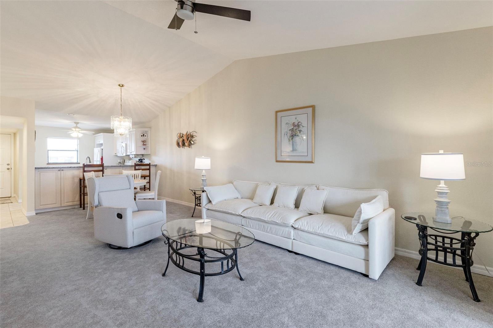 Image 15 of 33 For 175 Kings Highway 233