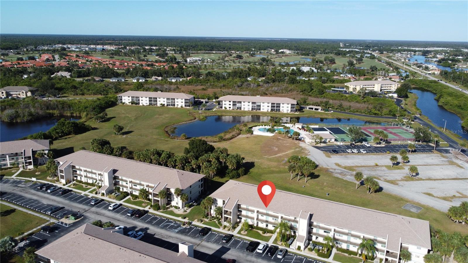 Image 31 of 33 For 175 Kings Highway 233