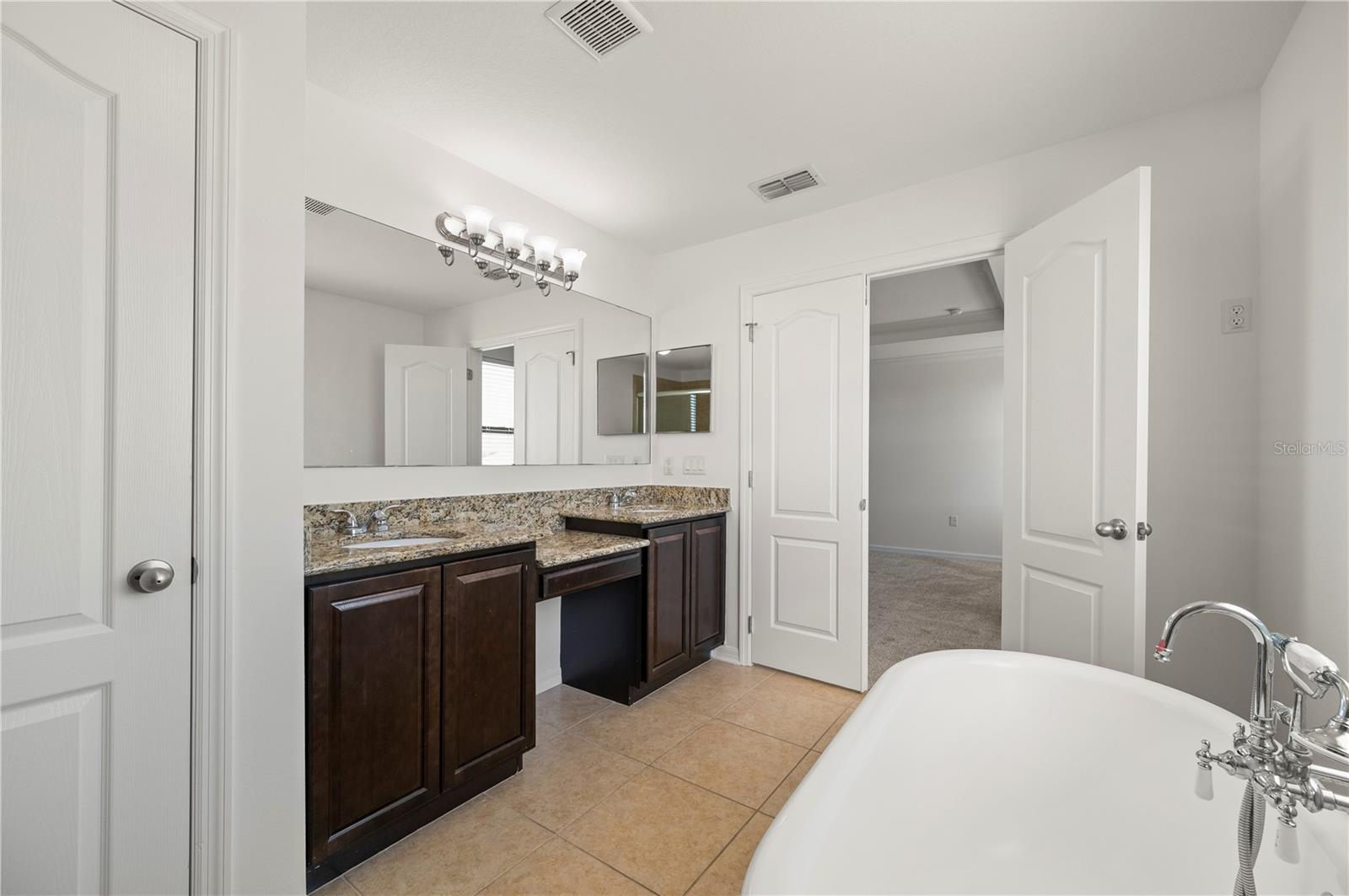 Image 37 of 77 For 4069 River Bank Way