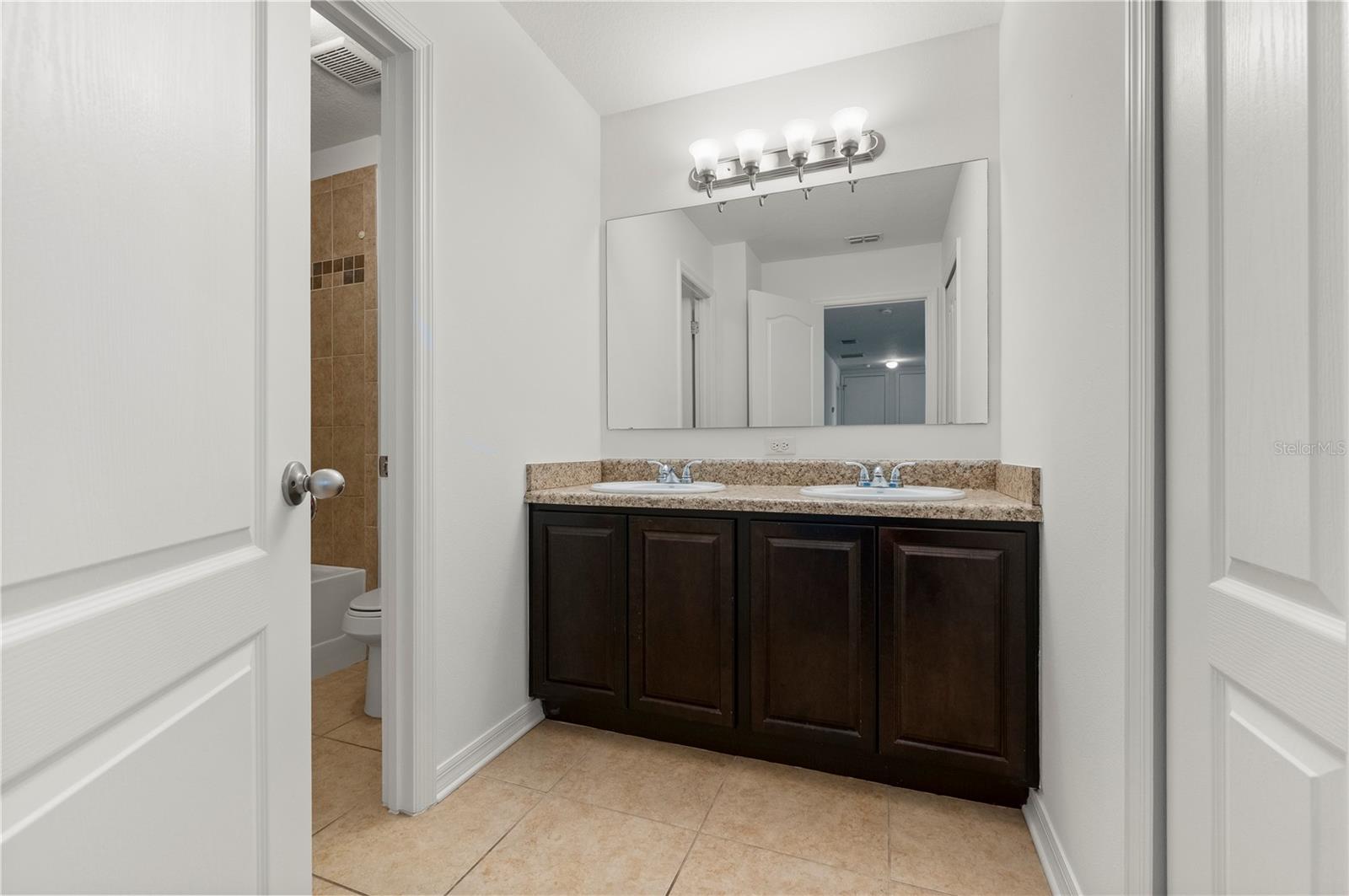 Image 41 of 77 For 4069 River Bank Way