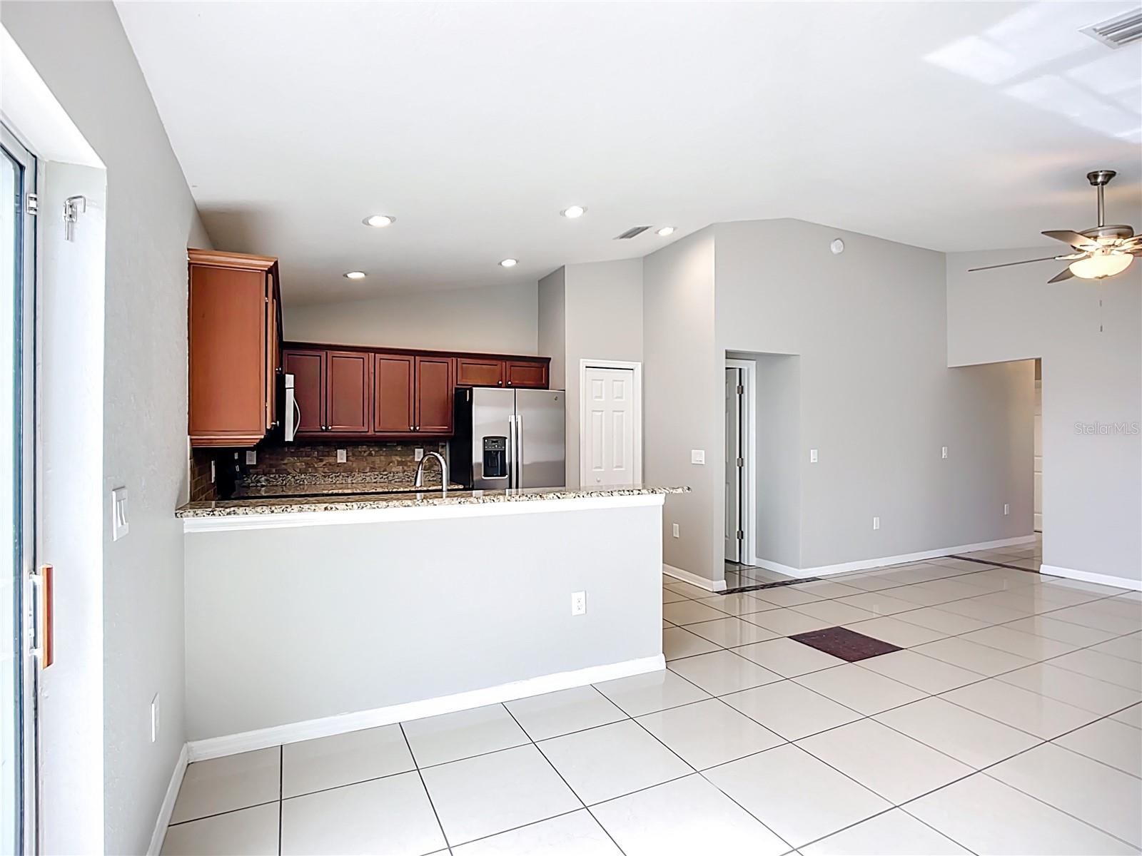 Image 13 of 34 For 1305 24th Street E