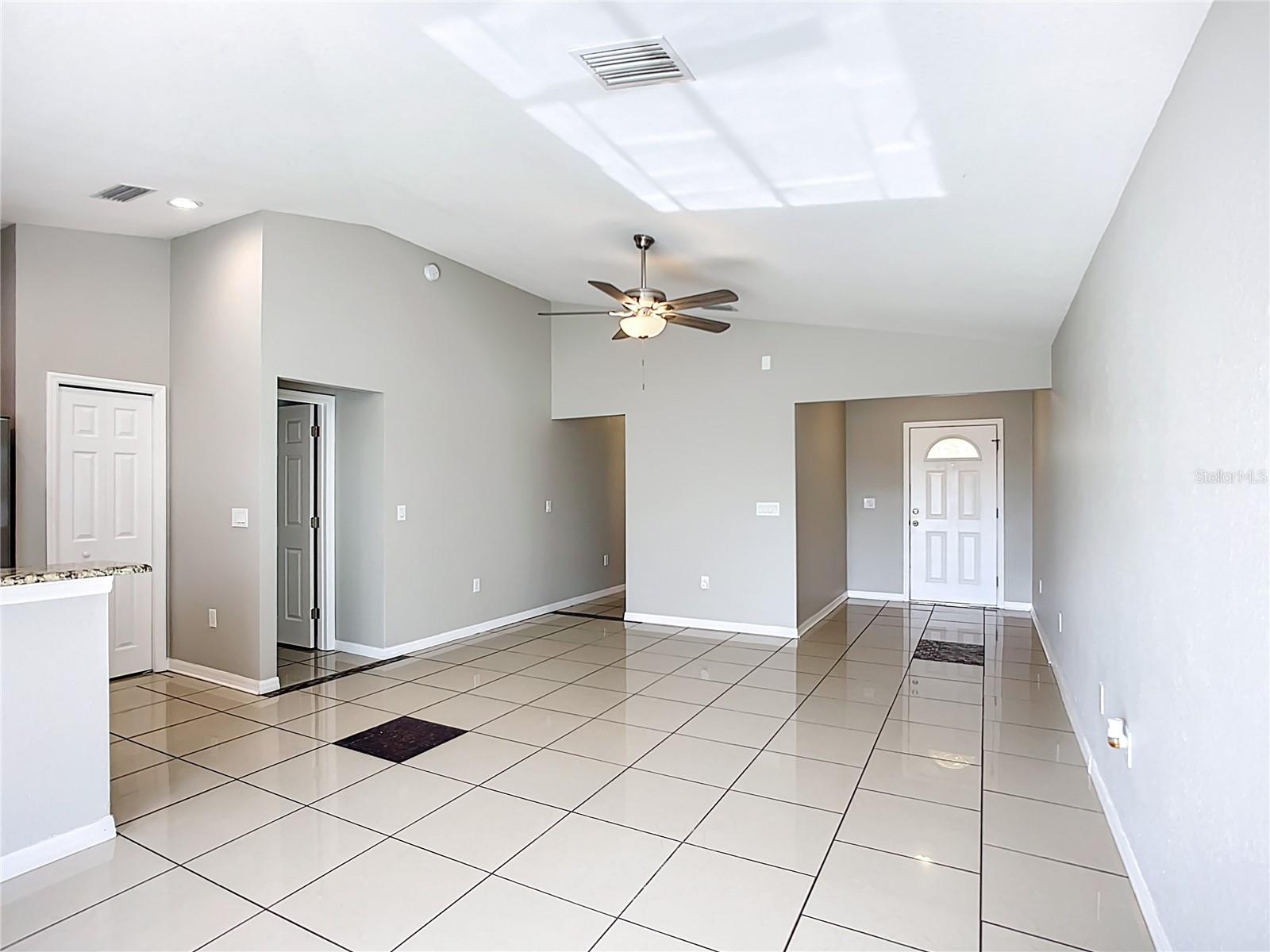 Image 14 of 34 For 1305 24th Street E