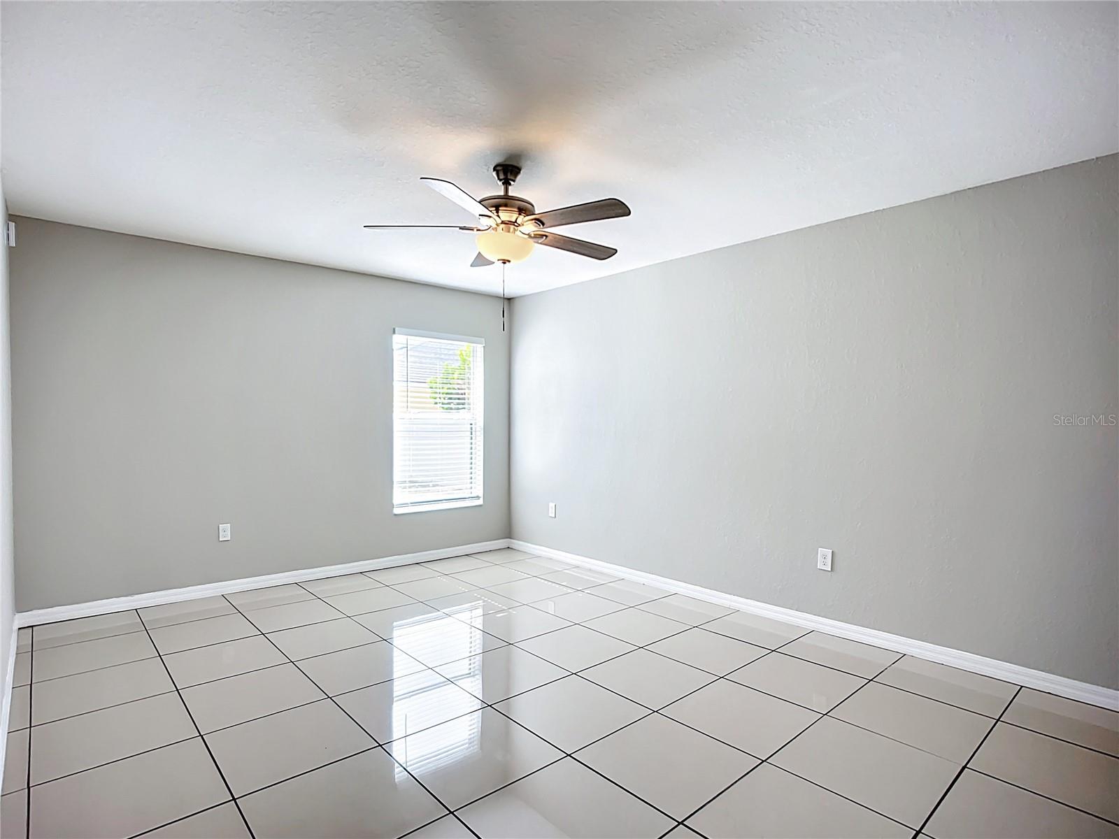 Image 15 of 34 For 1305 24th Street E