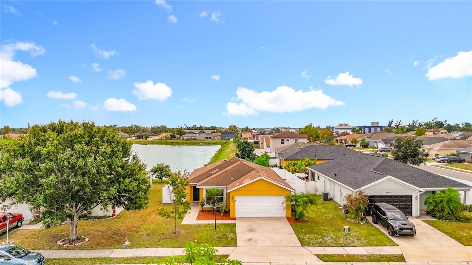 Image 2 of 34 For 1305 24th Street E