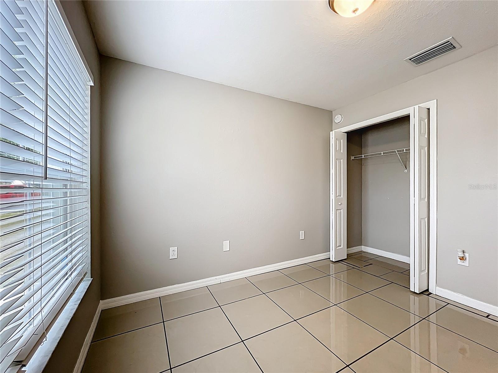 Image 24 of 34 For 1305 24th Street E