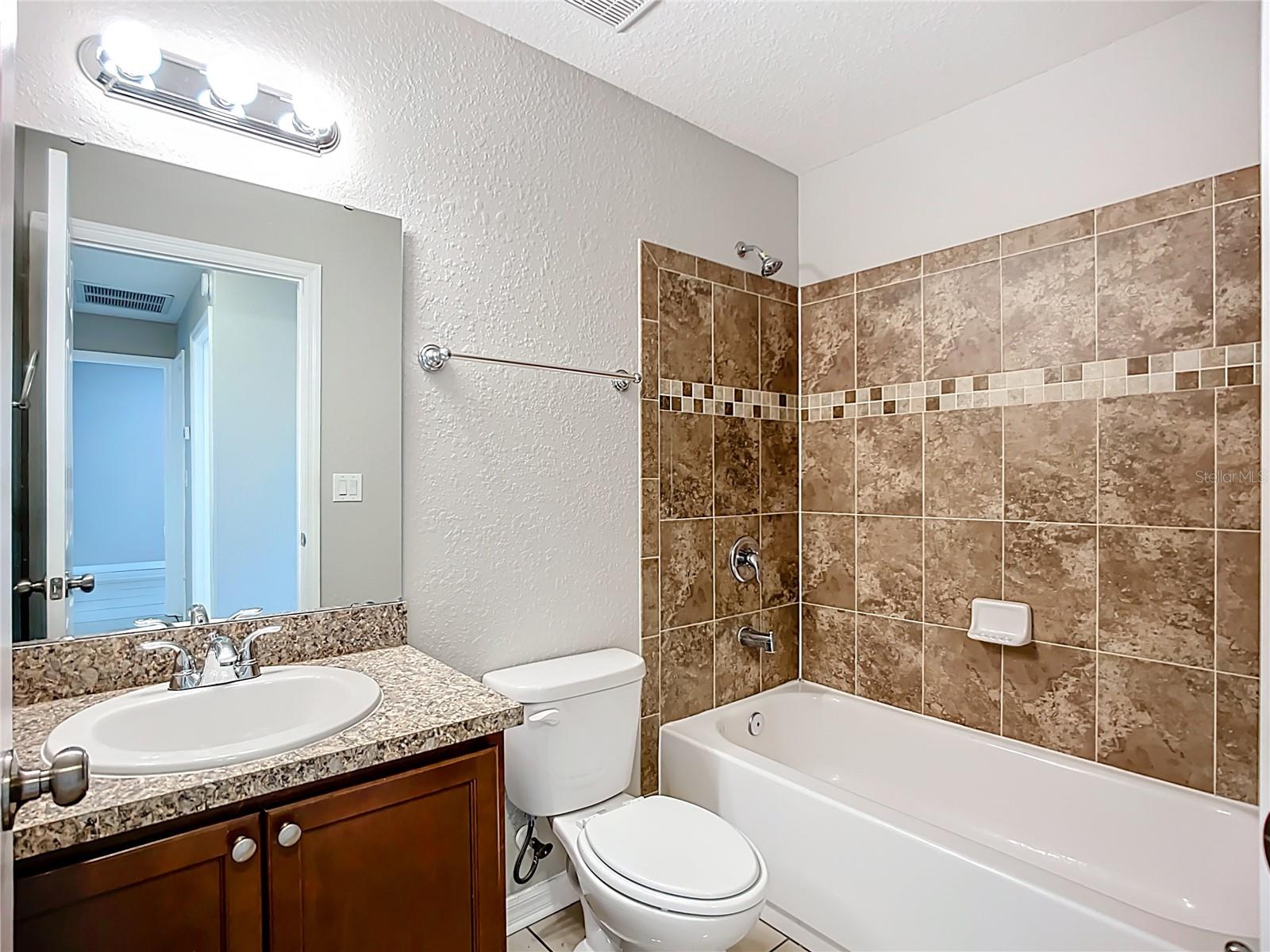 Image 25 of 34 For 1305 24th Street E