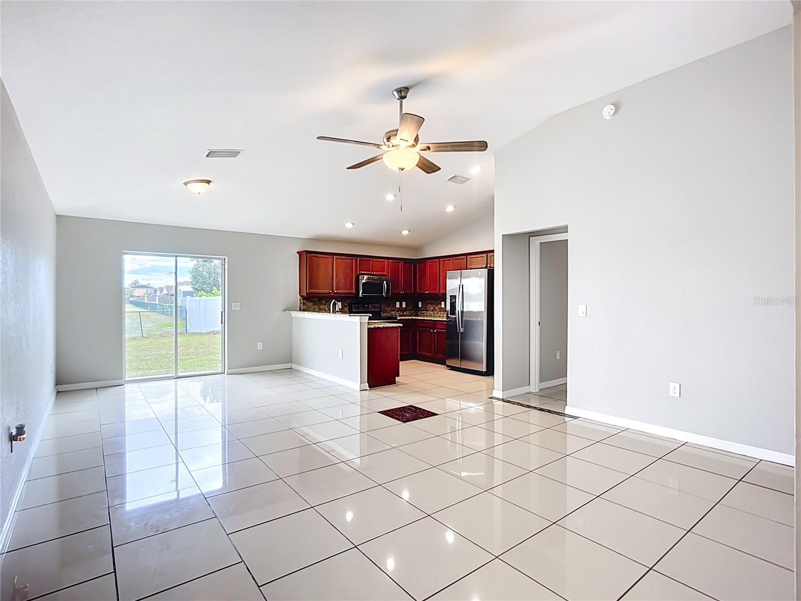 Image 4 of 34 For 1305 24th Street E