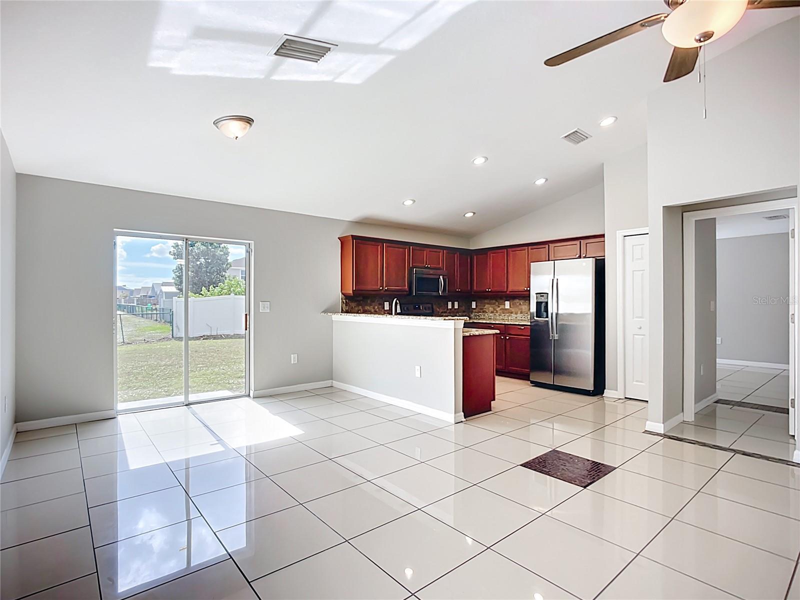 Image 5 of 34 For 1305 24th Street E