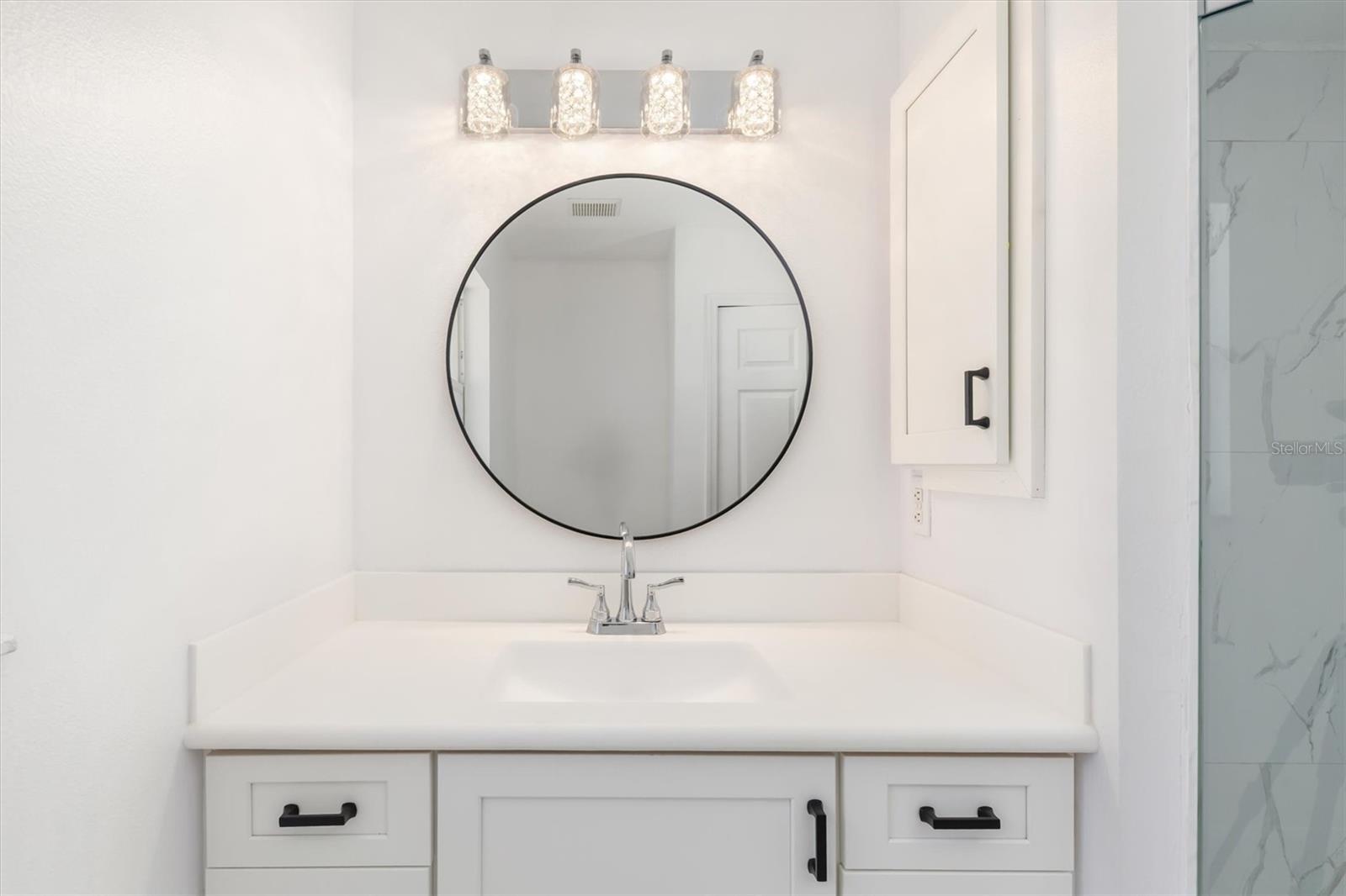 Listing photo id 23 for 2209 Tropicaire Boulevard