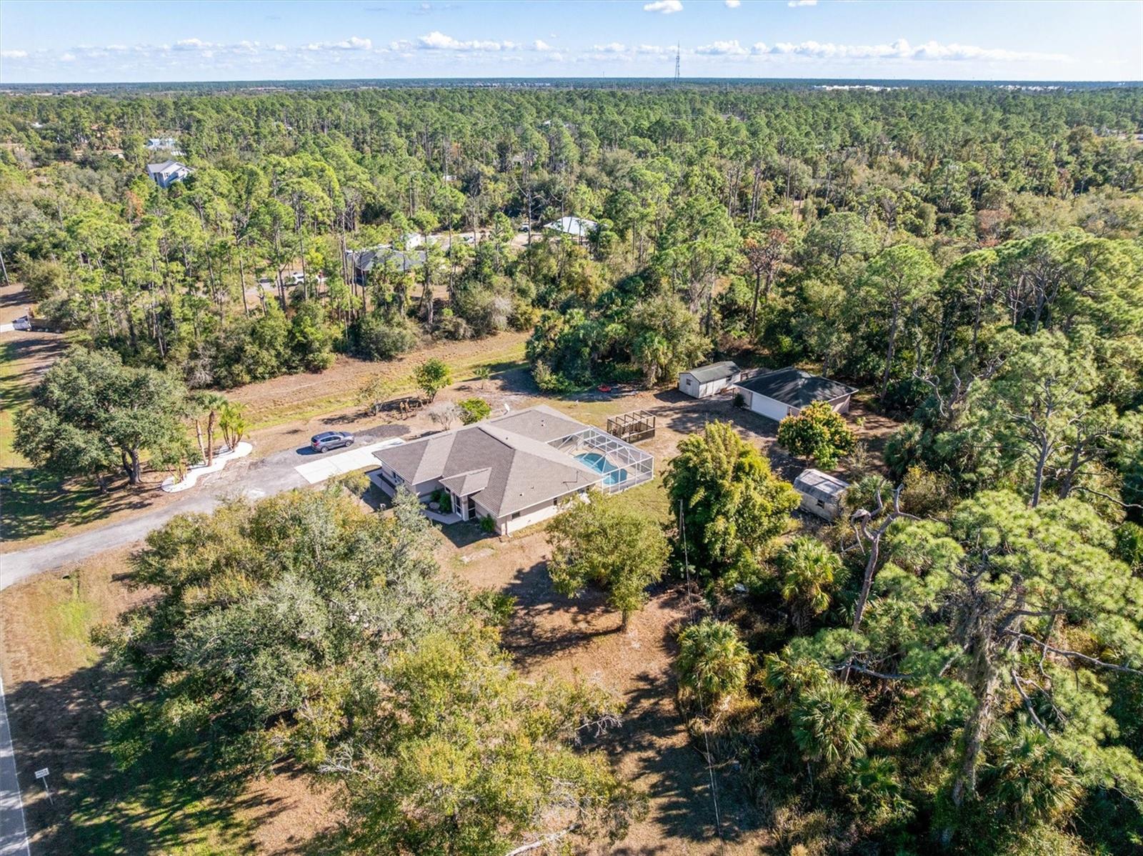 Listing photo id 54 for 2209 Tropicaire Boulevard