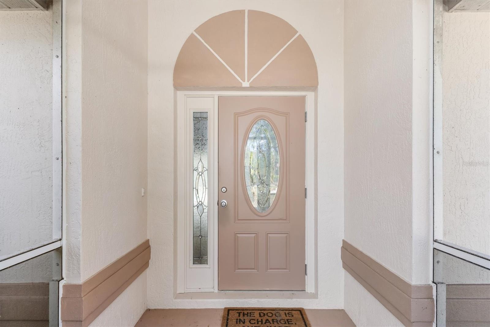 Listing photo id 4 for 2209 Tropicaire Boulevard