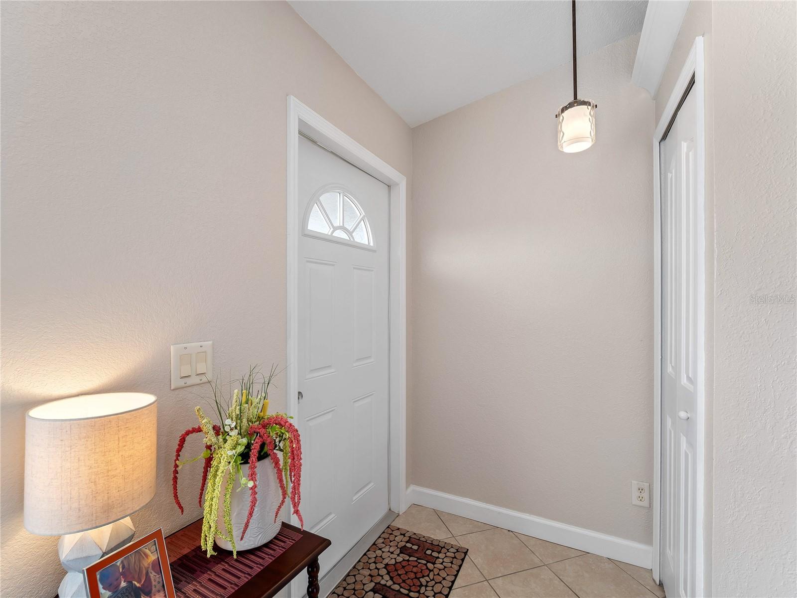 Listing photo id 27 for 3200 Alesio Avenue