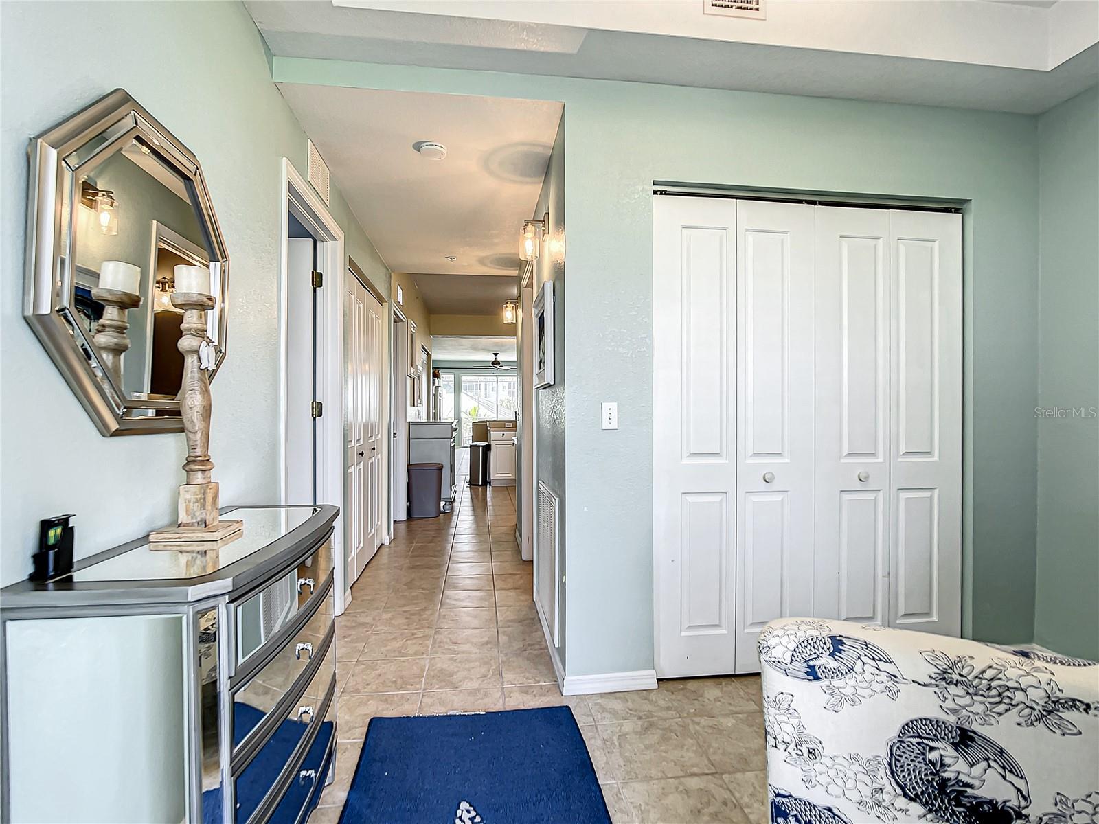 Image 40 of 70 For 5125 Melbourne Street E201