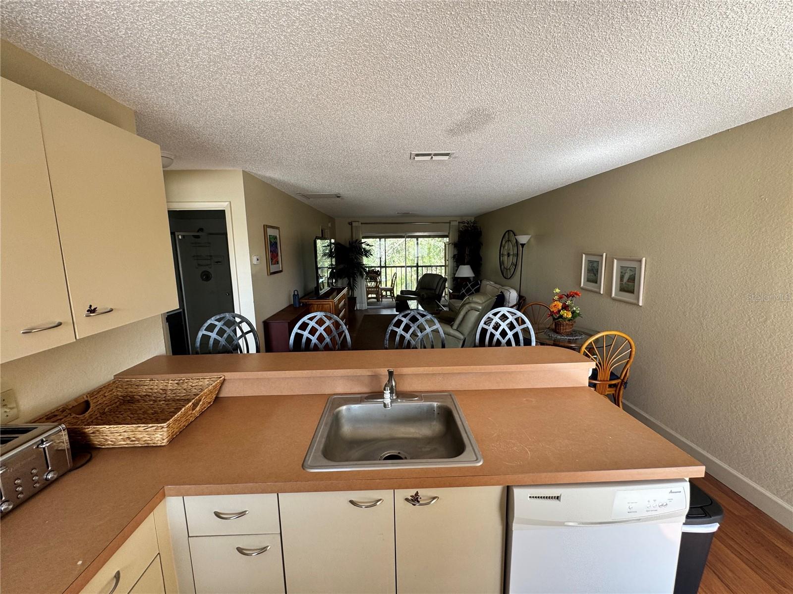 Image 18 of 37 For 25100 Sandhill Boulevard L203