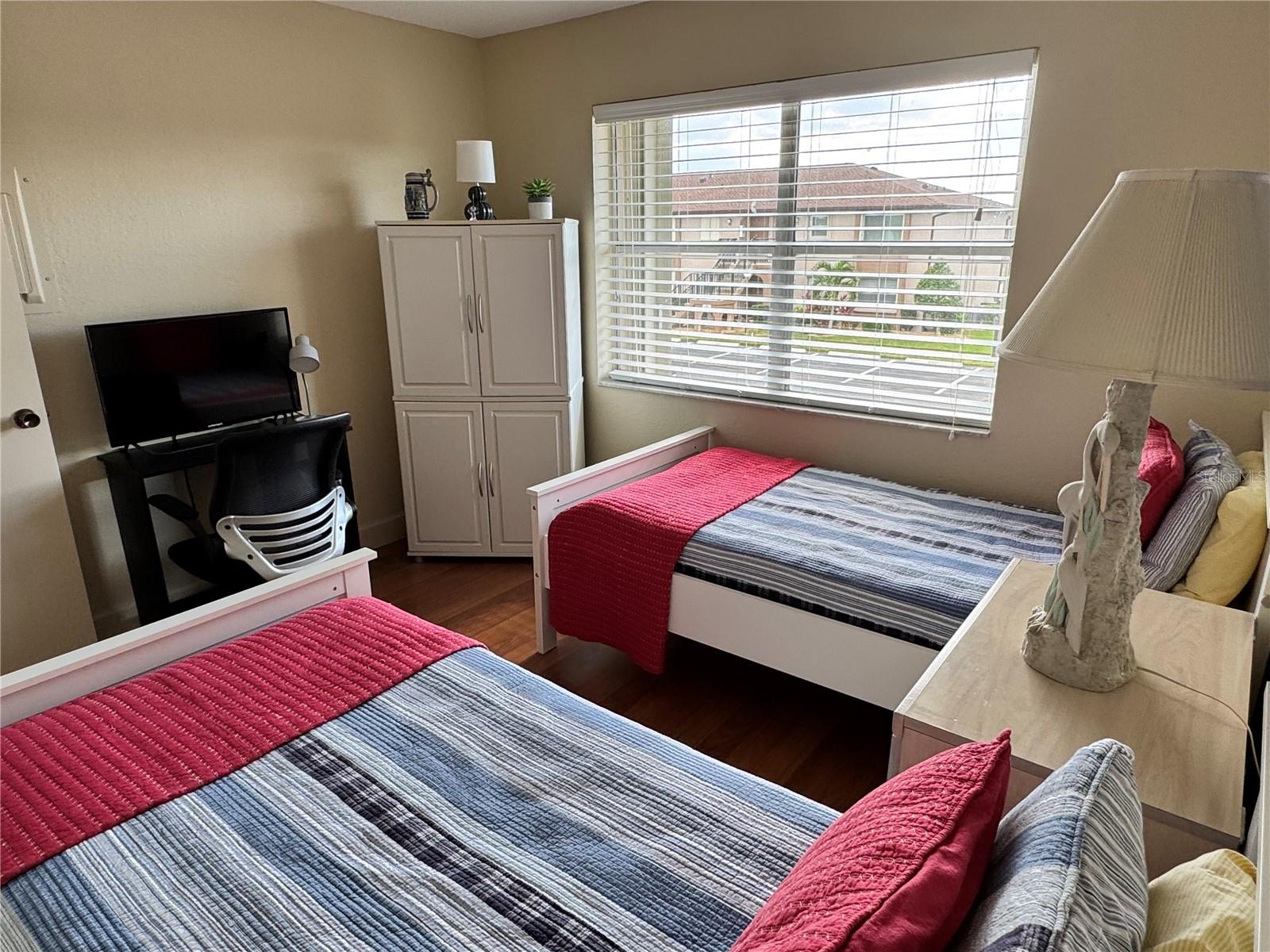 Image 24 of 37 For 25100 Sandhill Boulevard L203