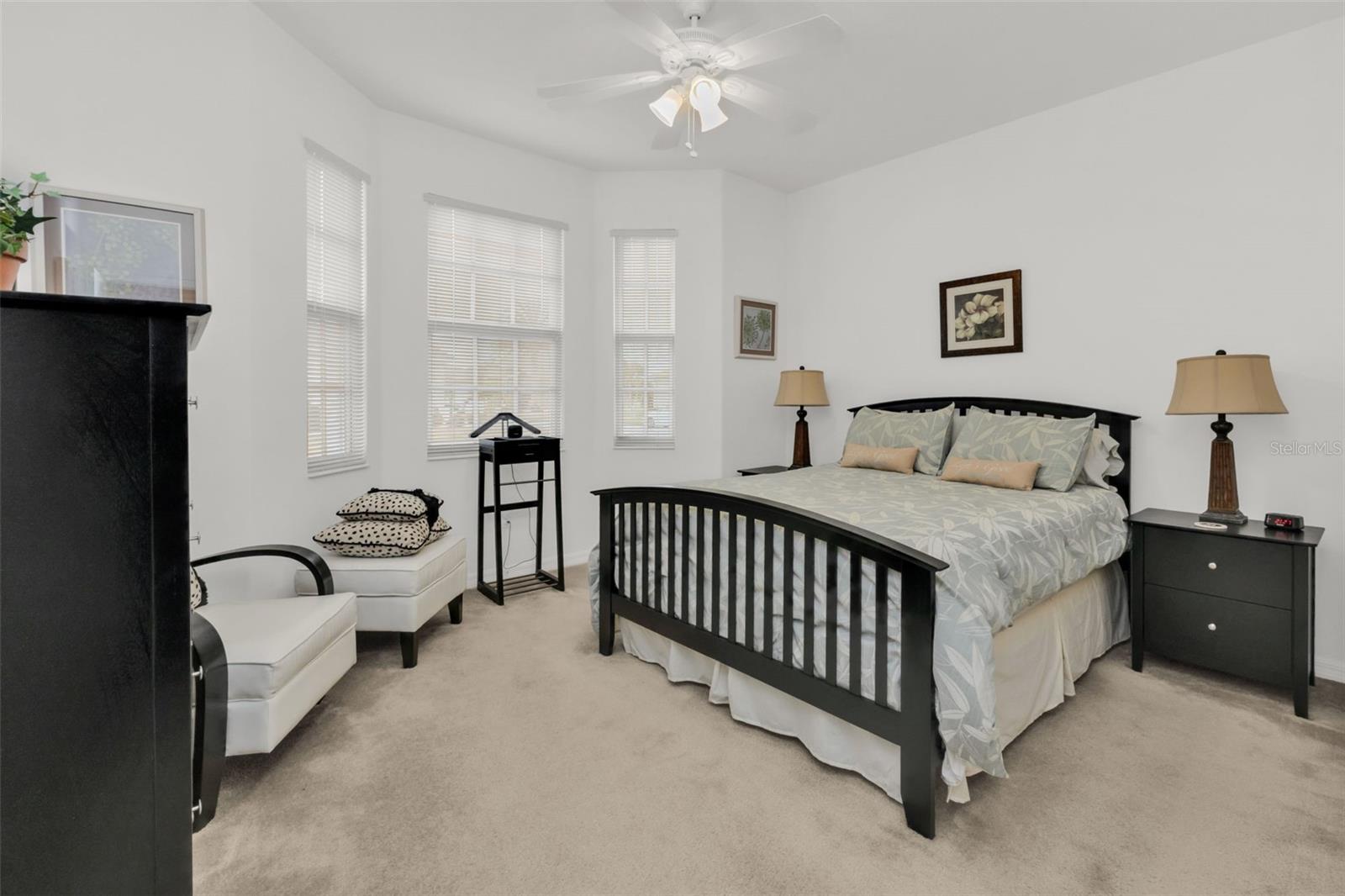 Image 19 of 44 For 24388 Westgate Boulevard