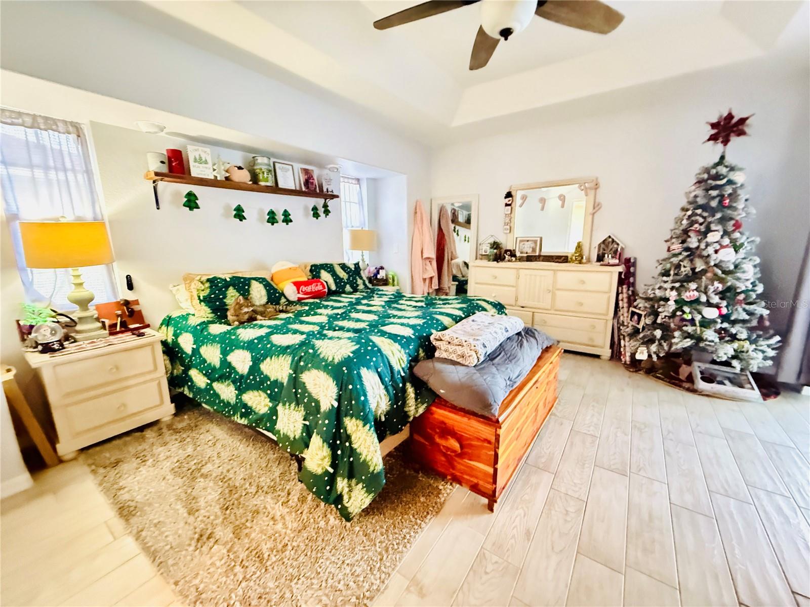 Image 15 of 23 For 2928 Abbotsford Street