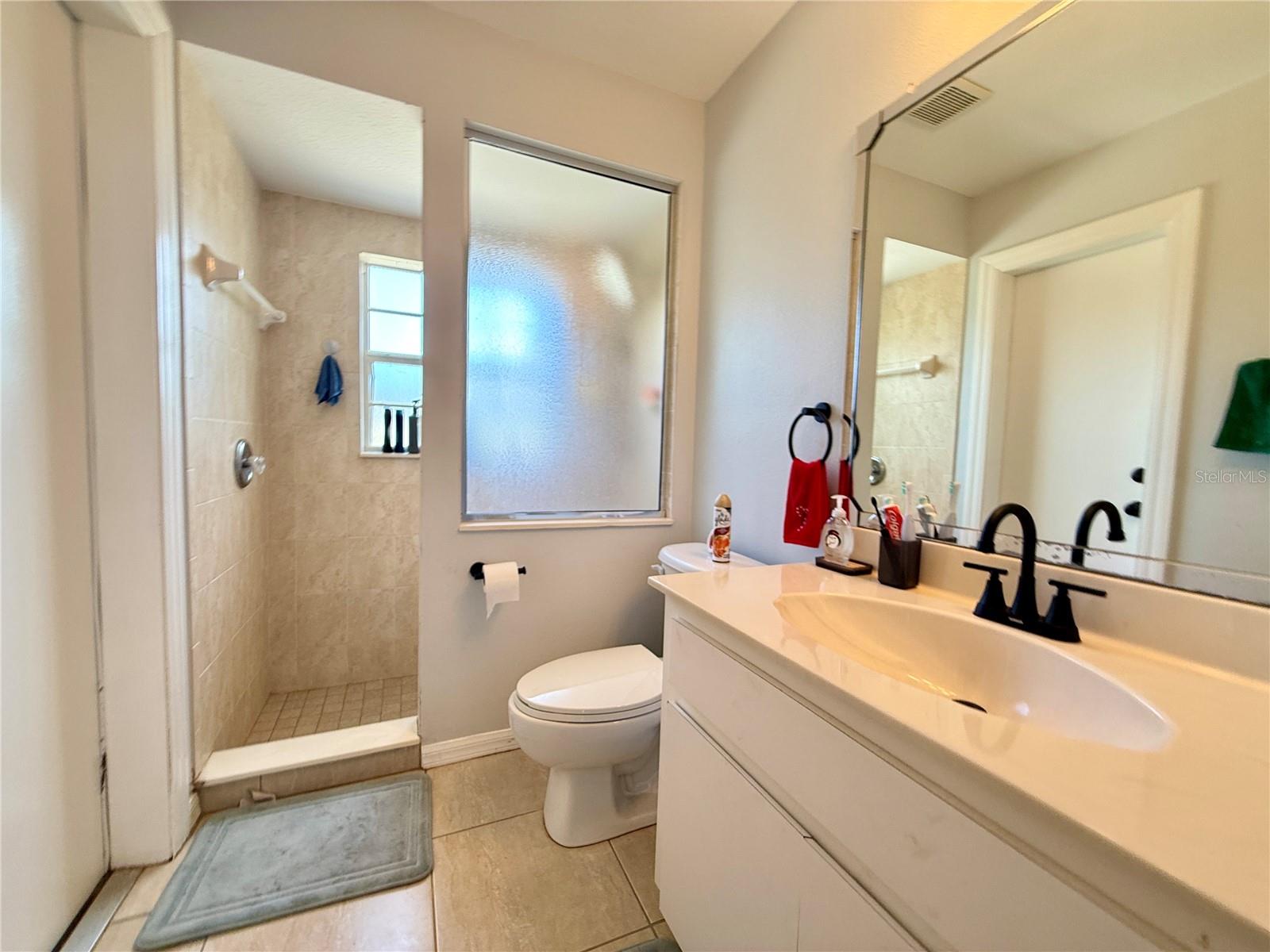 Image 22 of 23 For 2928 Abbotsford Street