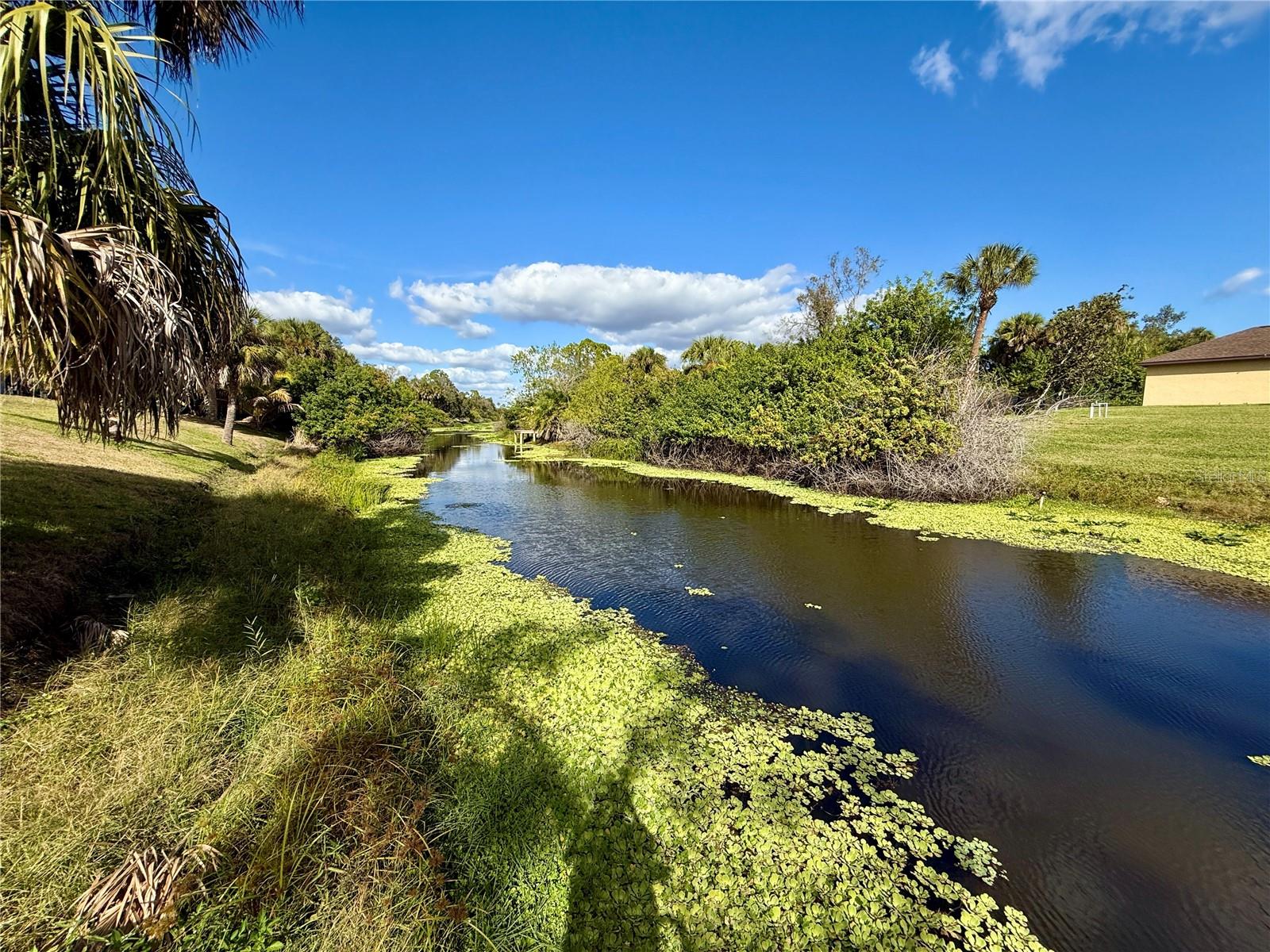 Image 4 of 23 For 2928 Abbotsford Street