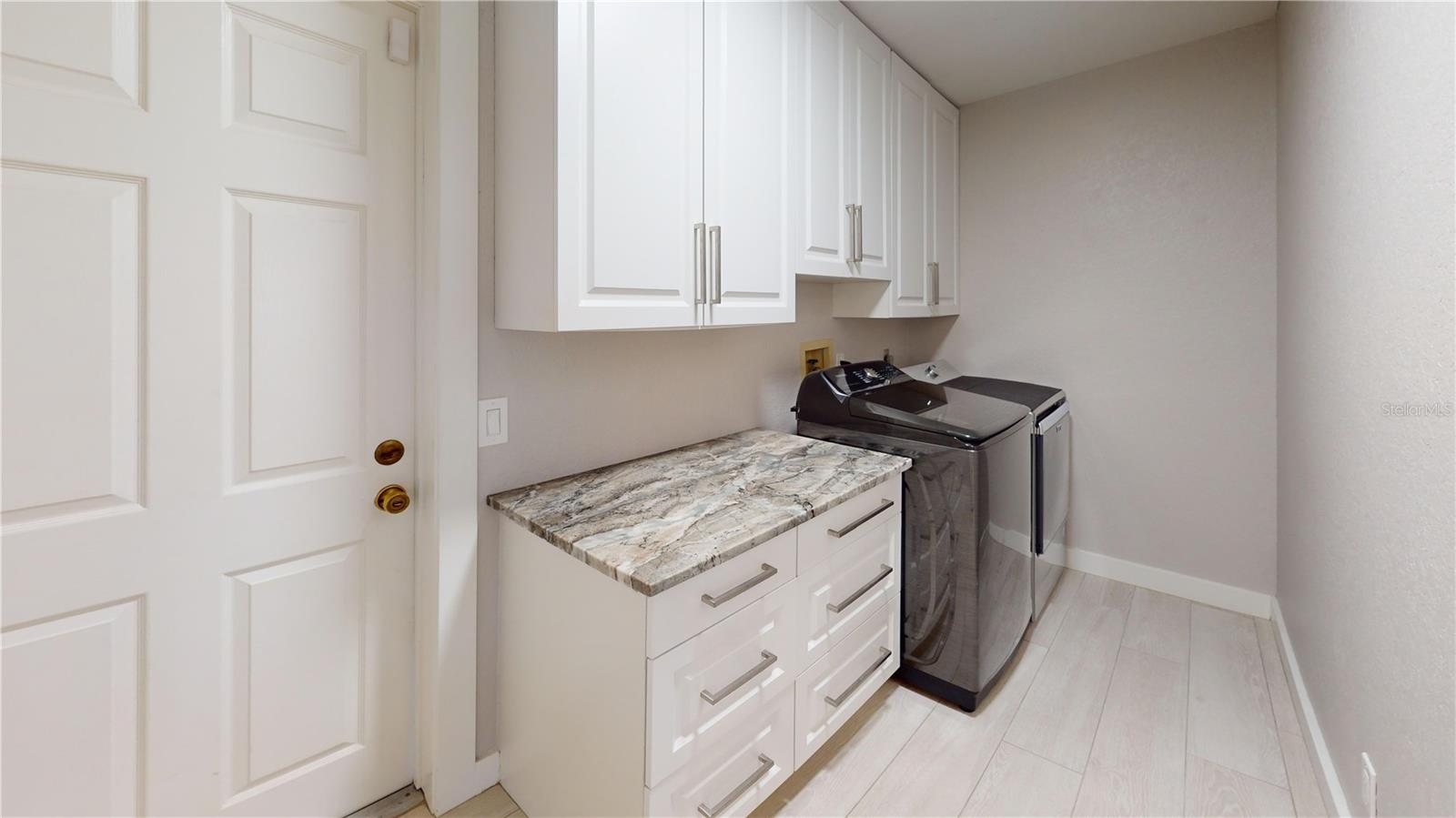 Image 21 of 40 For 739 Monaco Drive