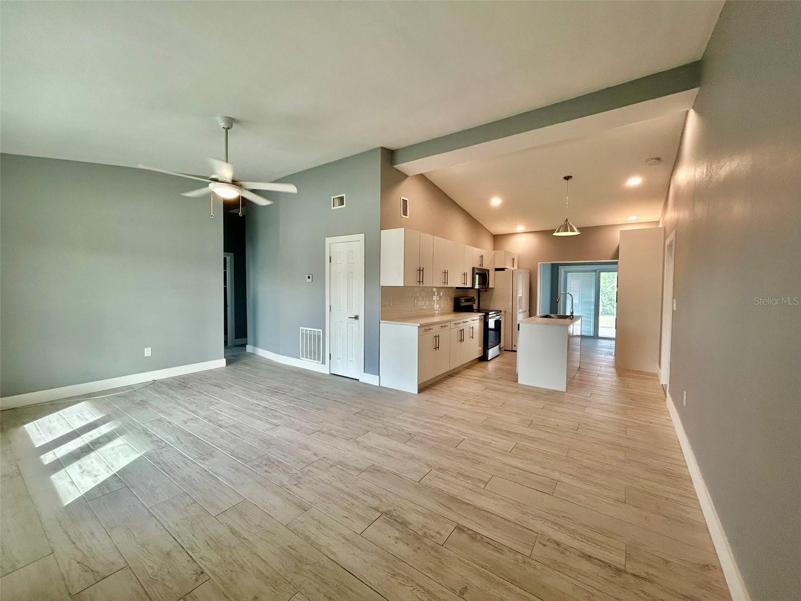 Image 3 of 19 For 3112 Magnolia Way