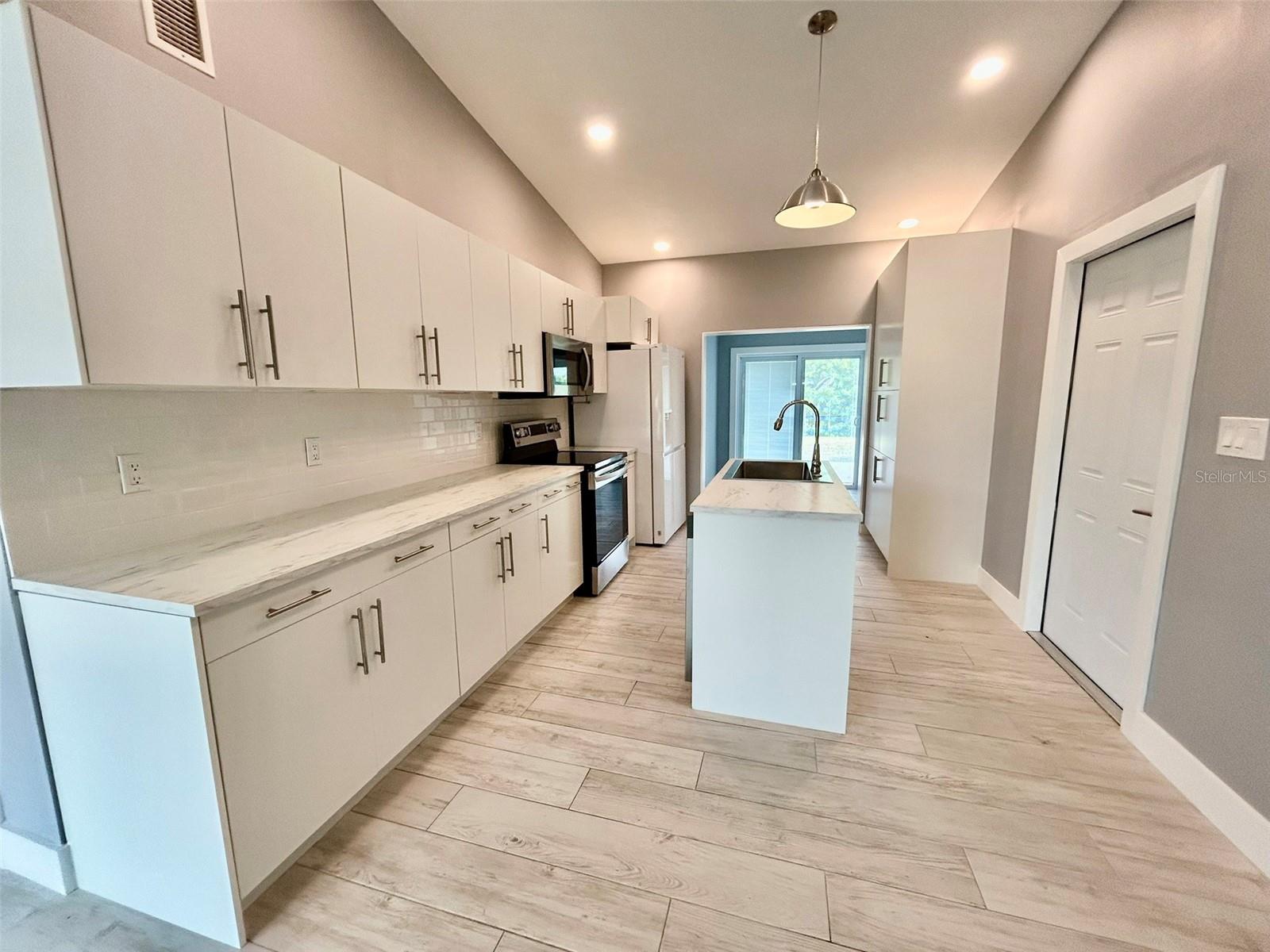 Image 4 of 19 For 3112 Magnolia Way