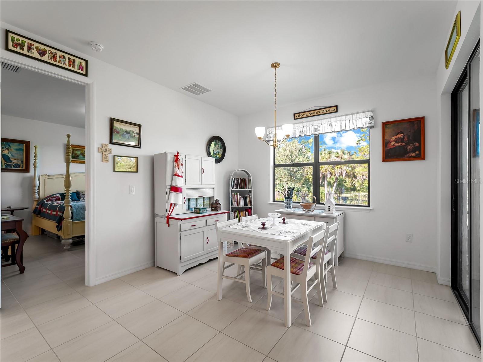 Image 19 of 55 For 2405 Gabel Oak Drive