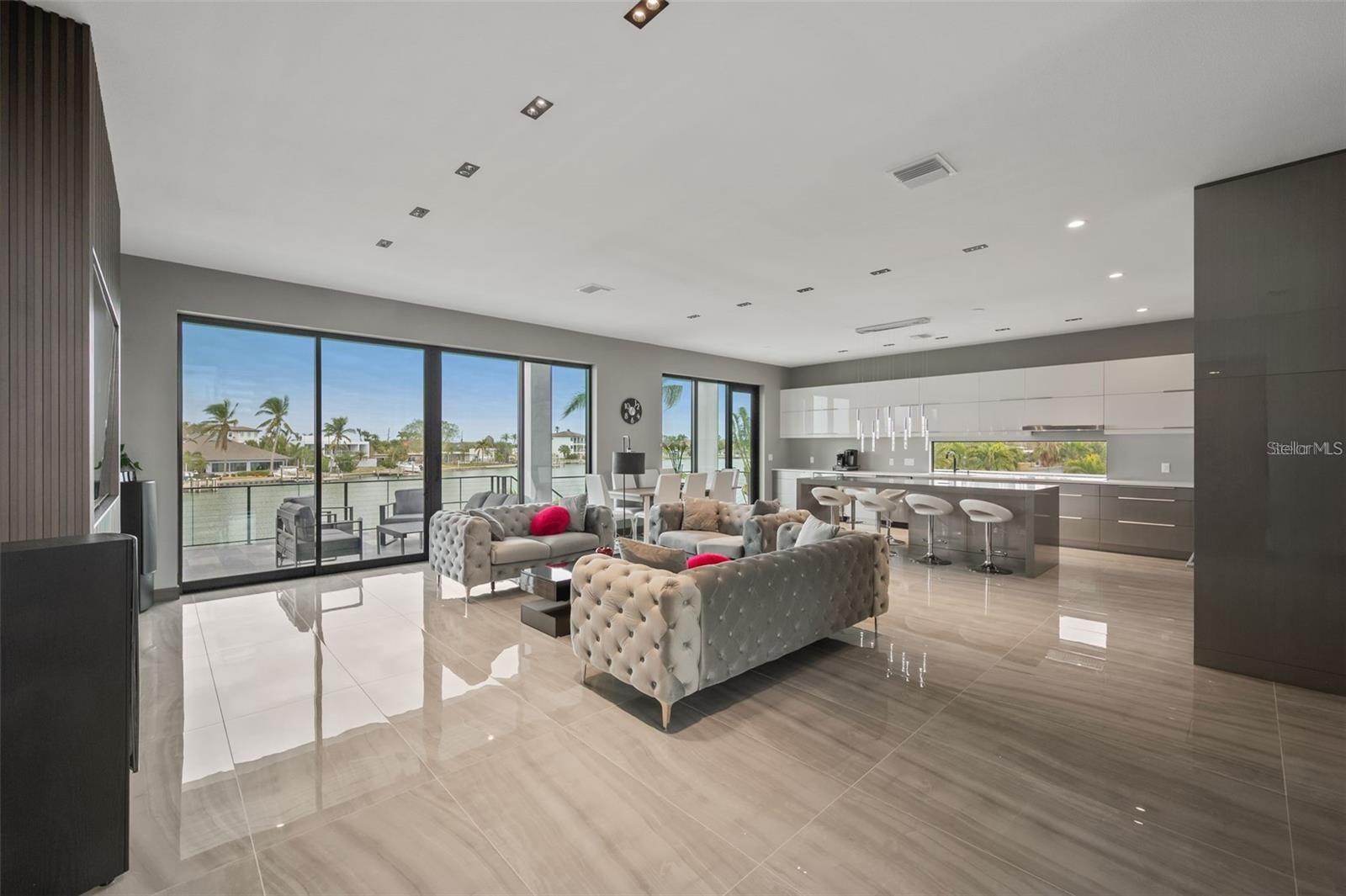 Listing photo id 1 for 36 Dolphin Drive