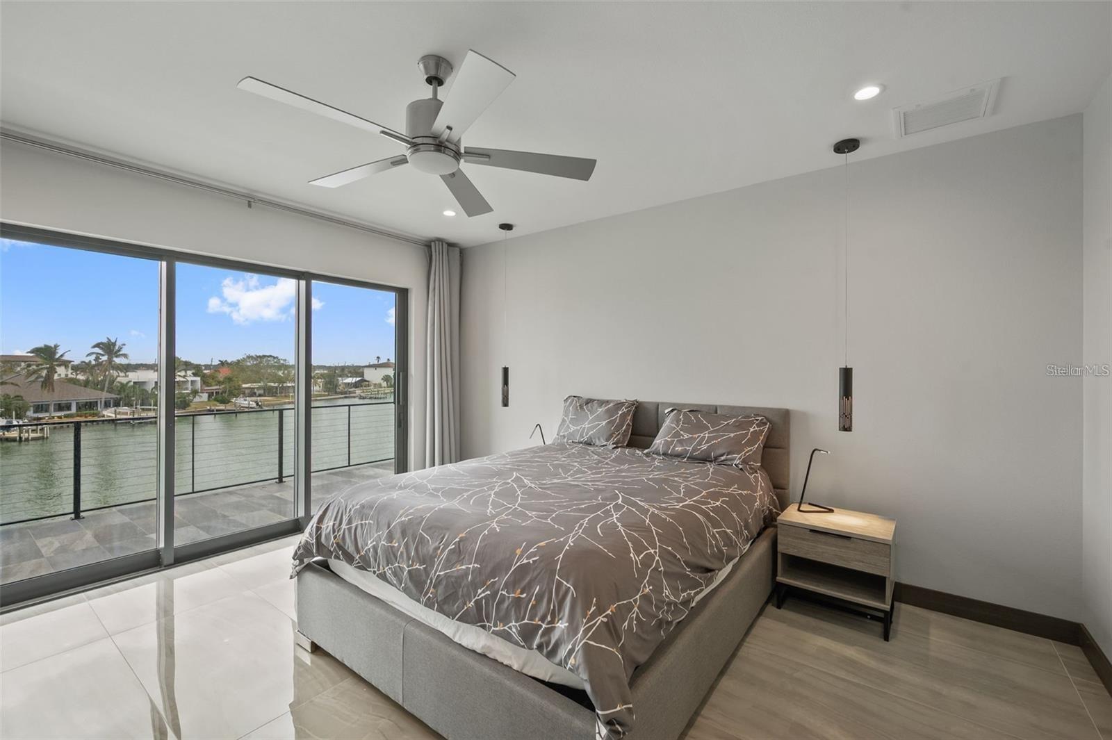 Listing photo id 29 for 36 Dolphin Drive