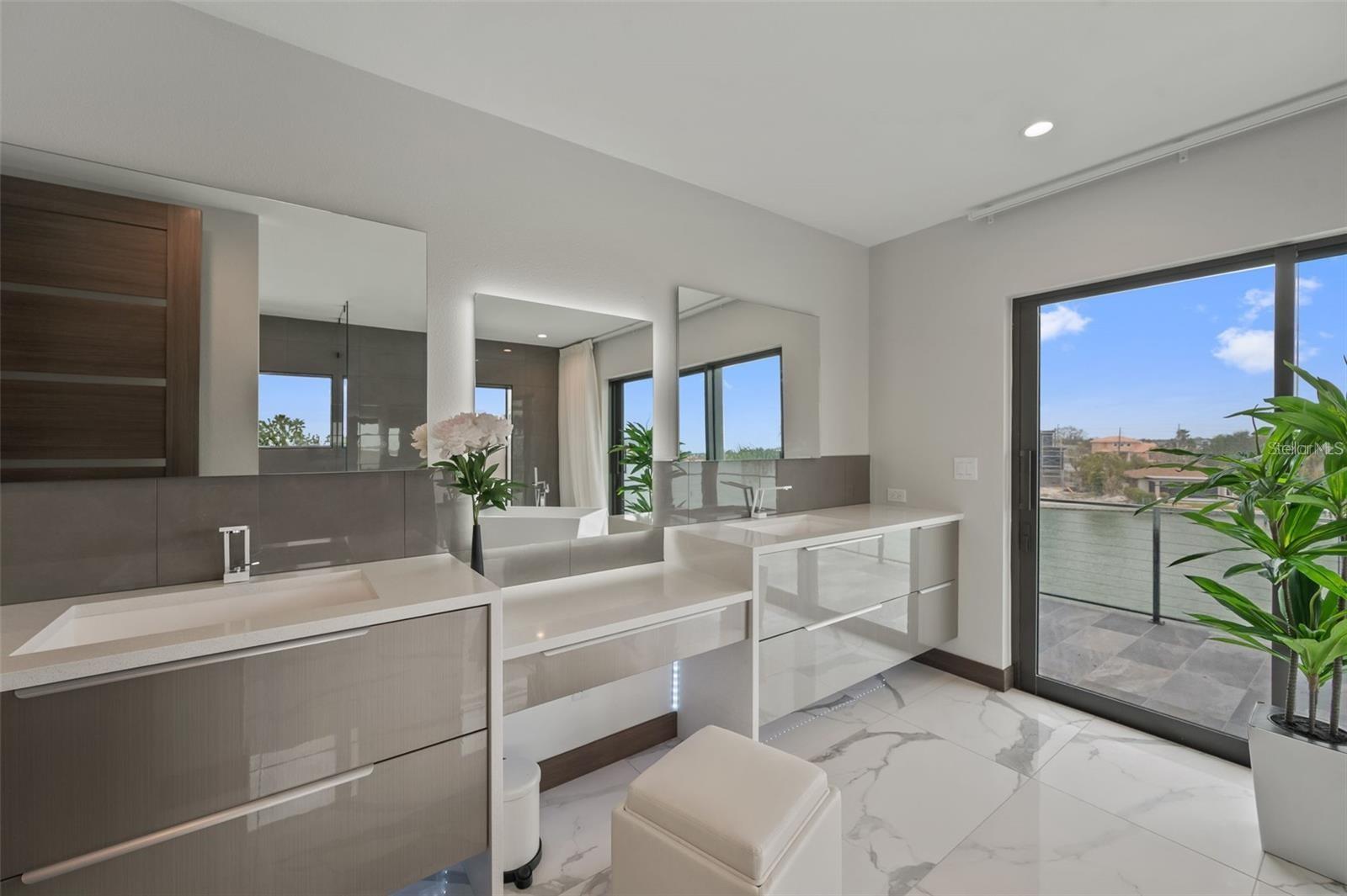 Listing photo id 37 for 36 Dolphin Drive