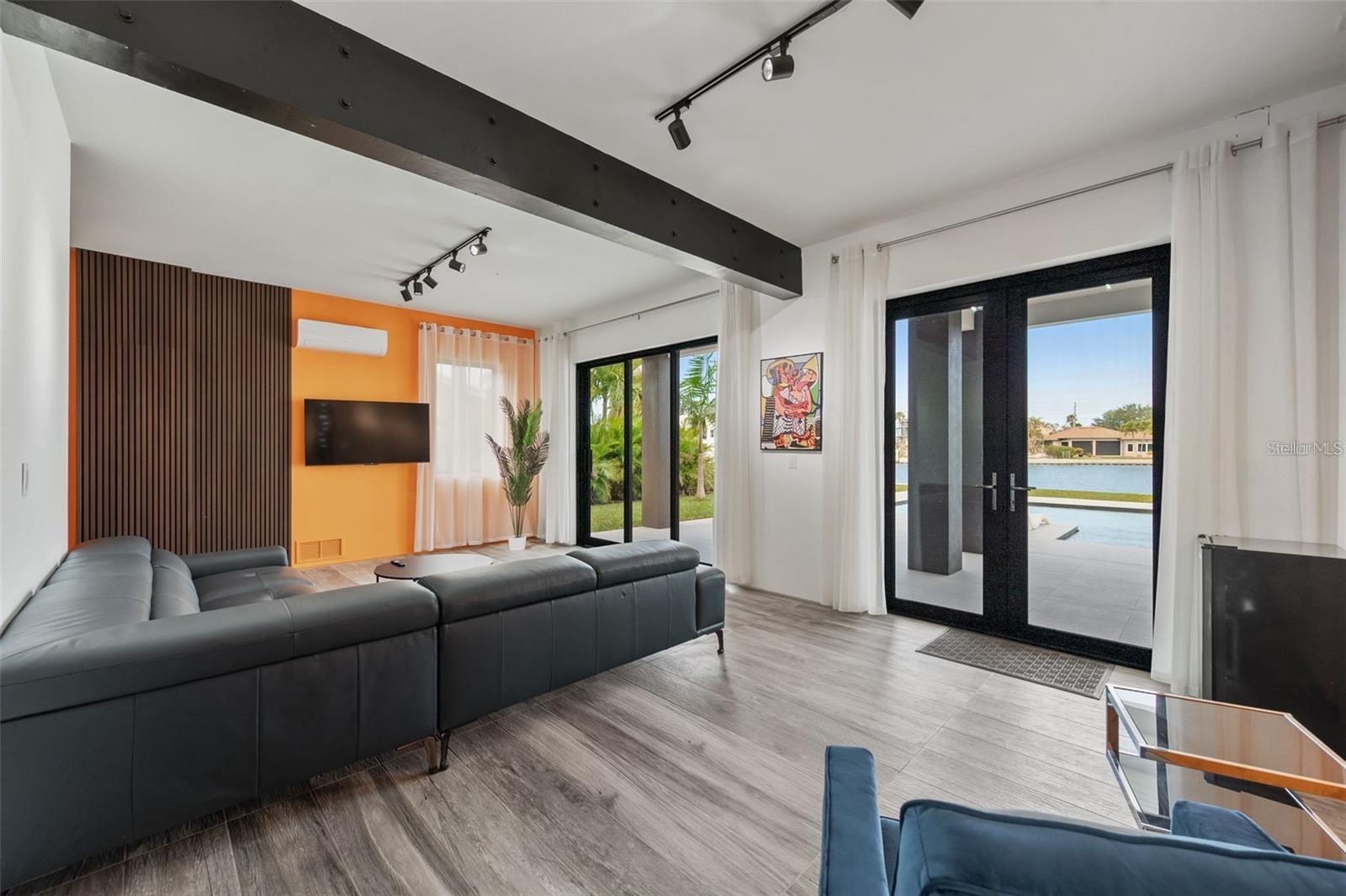 Listing photo id 41 for 36 Dolphin Drive