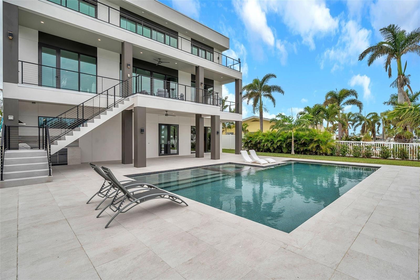 Listing photo id 56 for 36 Dolphin Drive